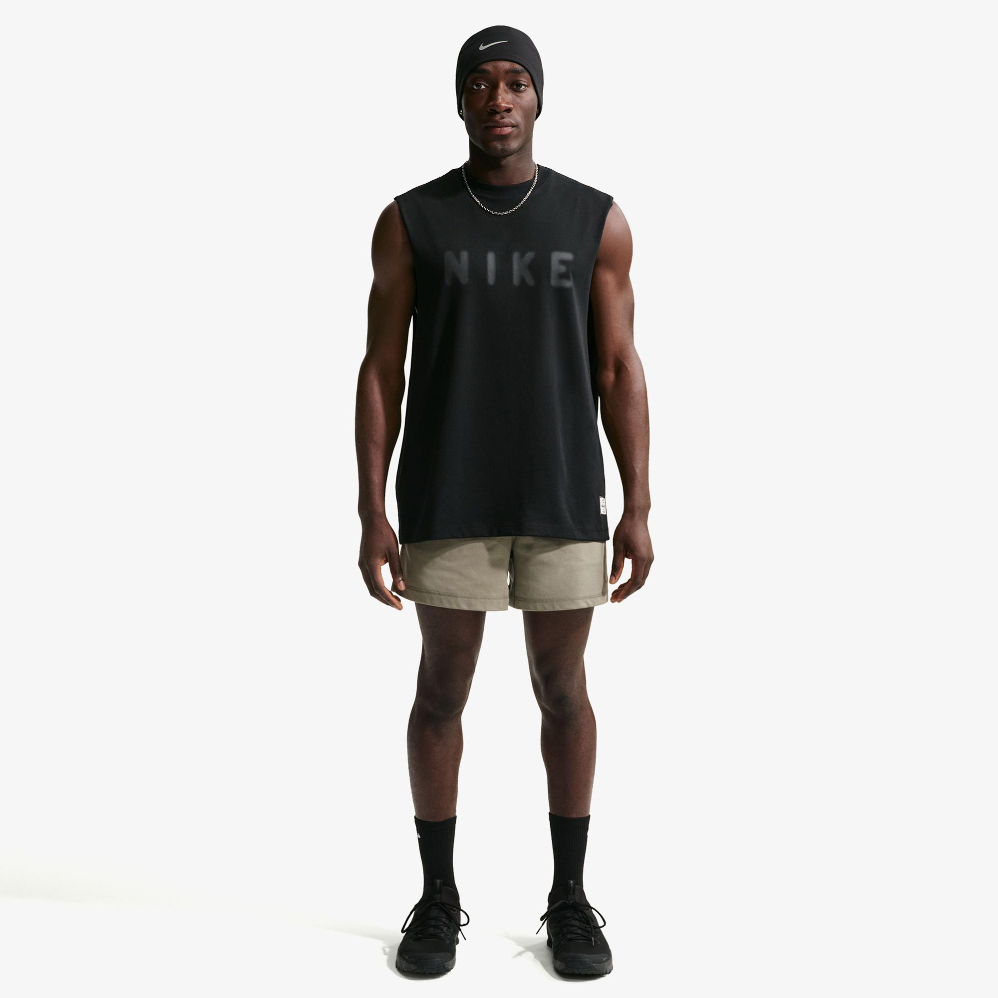 Nike Dri-Fit NAC Erkek Siyah Kolsuz T-Shirt