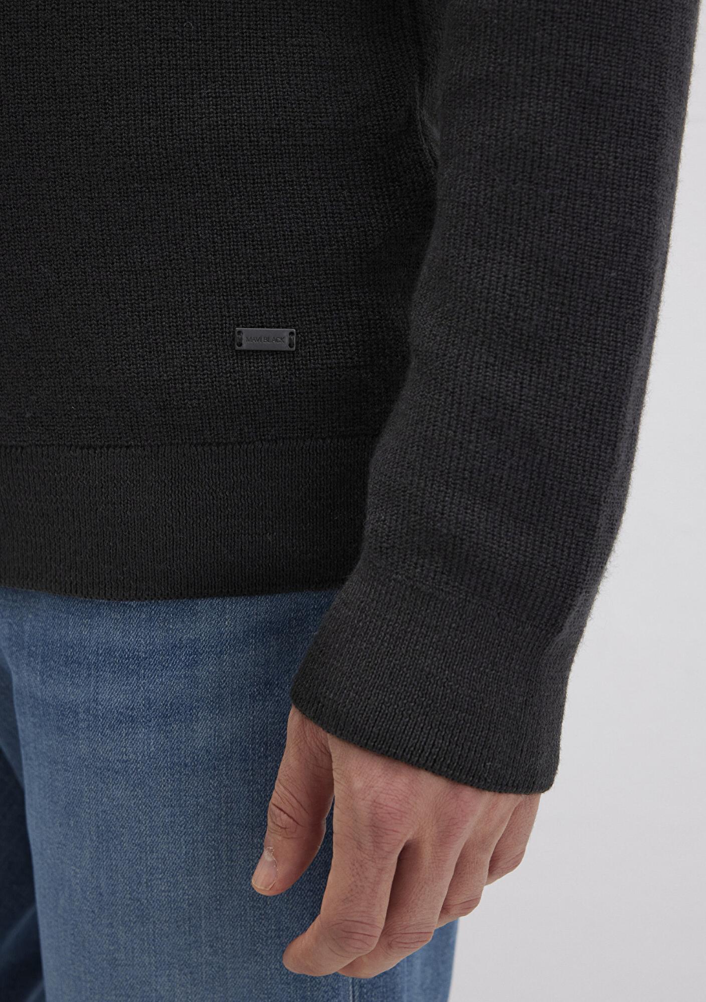 Mavi Yün Karışımlı Siyah Kazak Slim Fit / Dar Kesim 0710291-900