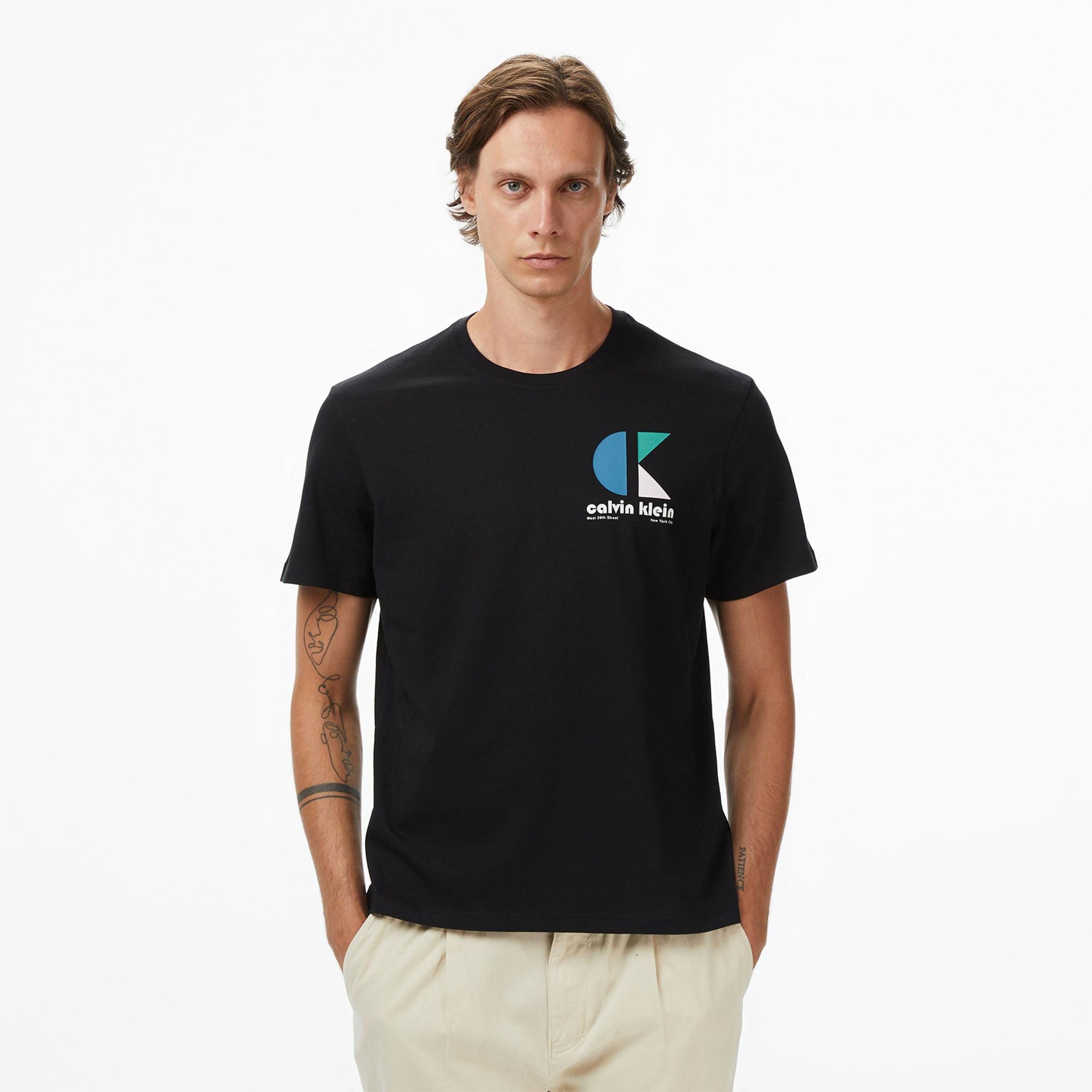 Calvin Klein Bauhaus Logo Graphic Erkek Siyah T-Shirt