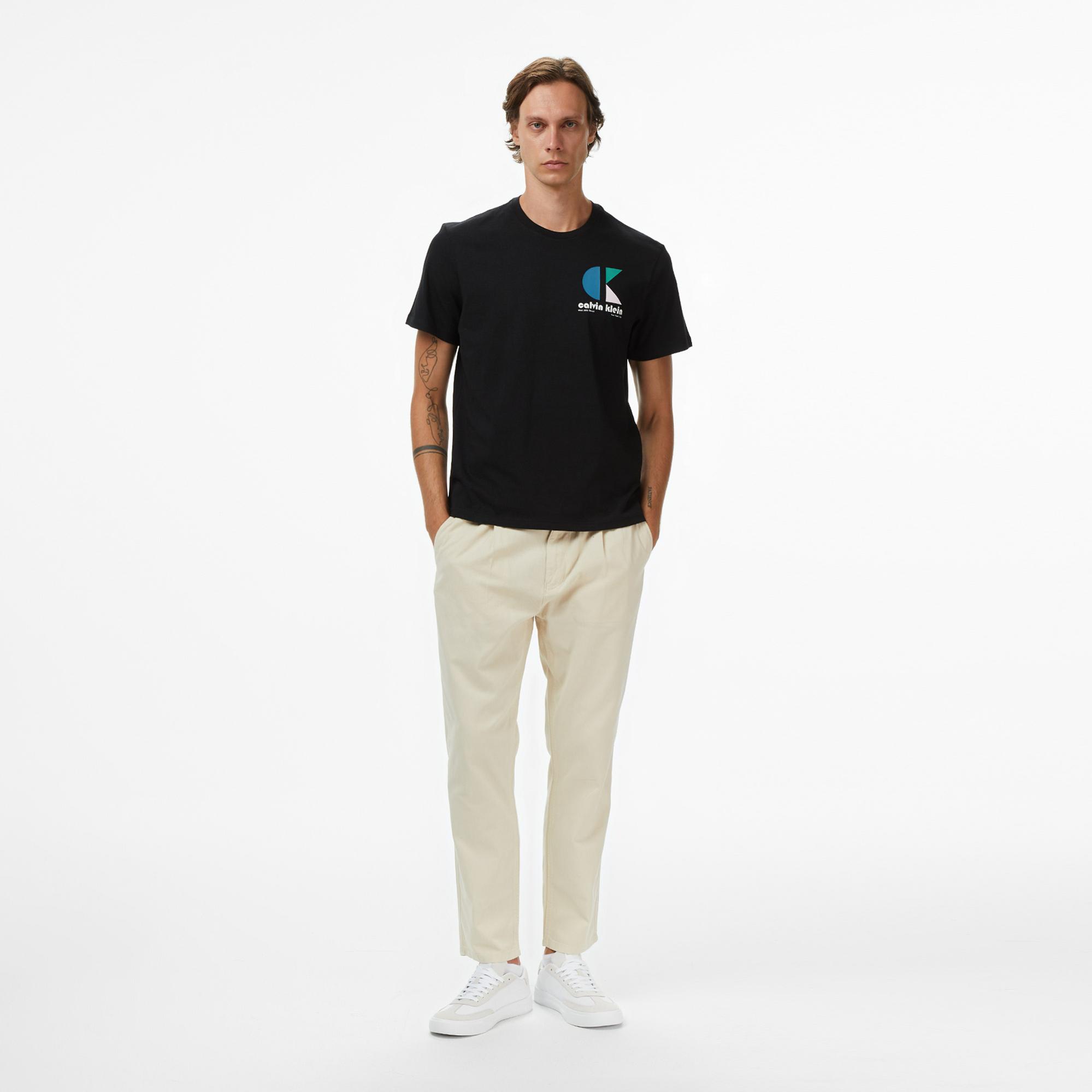 Calvin Klein Bauhaus Logo Graphic Erkek Siyah T-Shirt