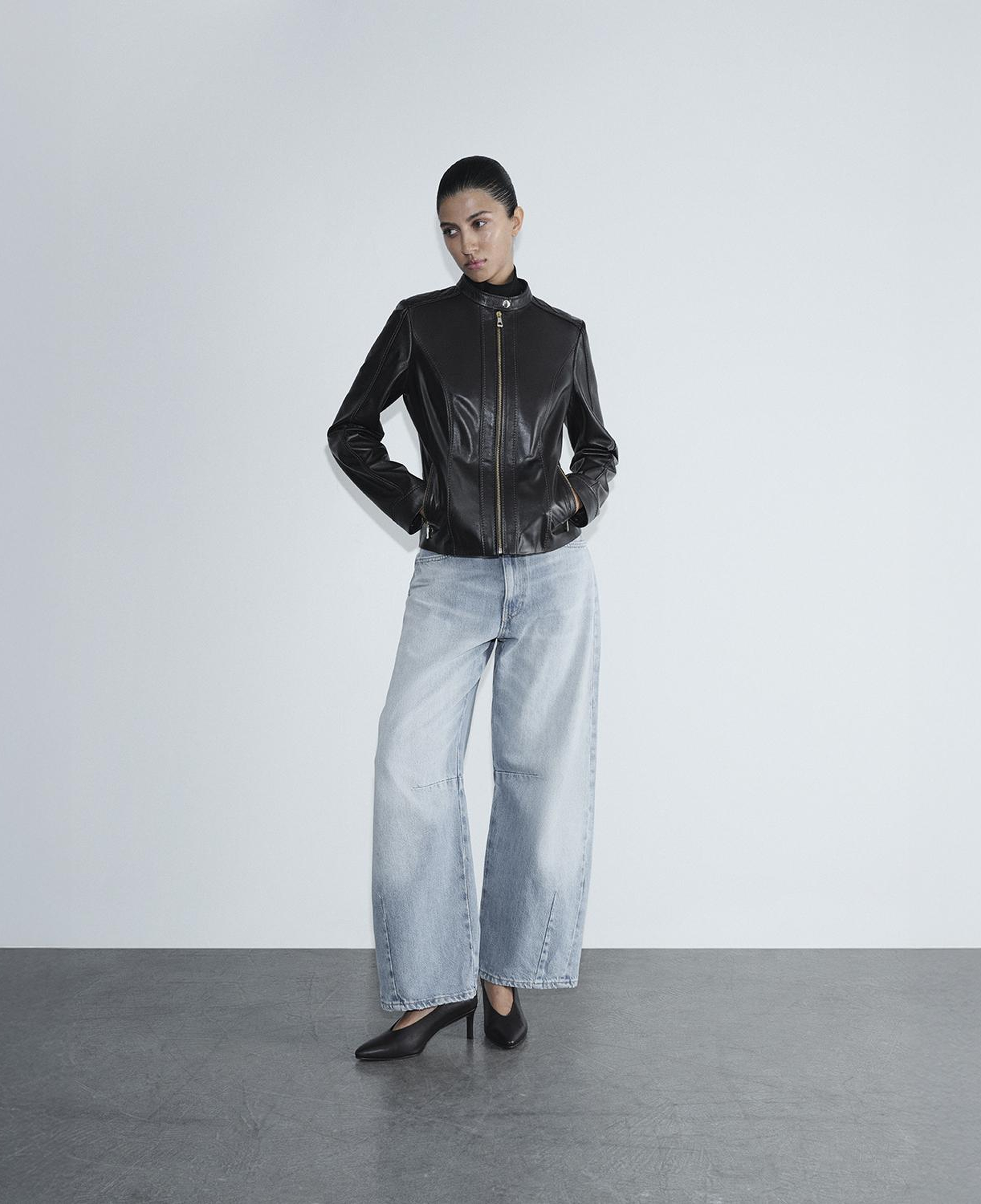 DESA Kadın Siyah Hakim Yakalı Fit Deri Ceket