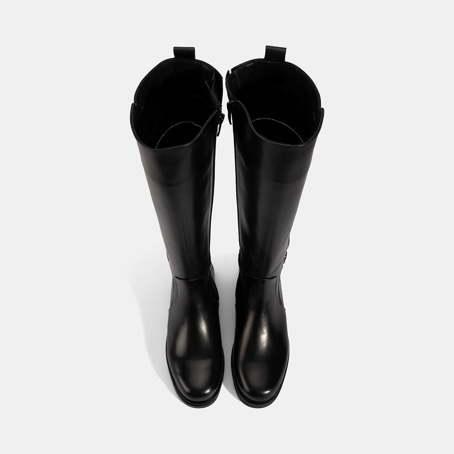 Kadın Siyah Metal Tokalı Kalın Topuklu Deri Çizme