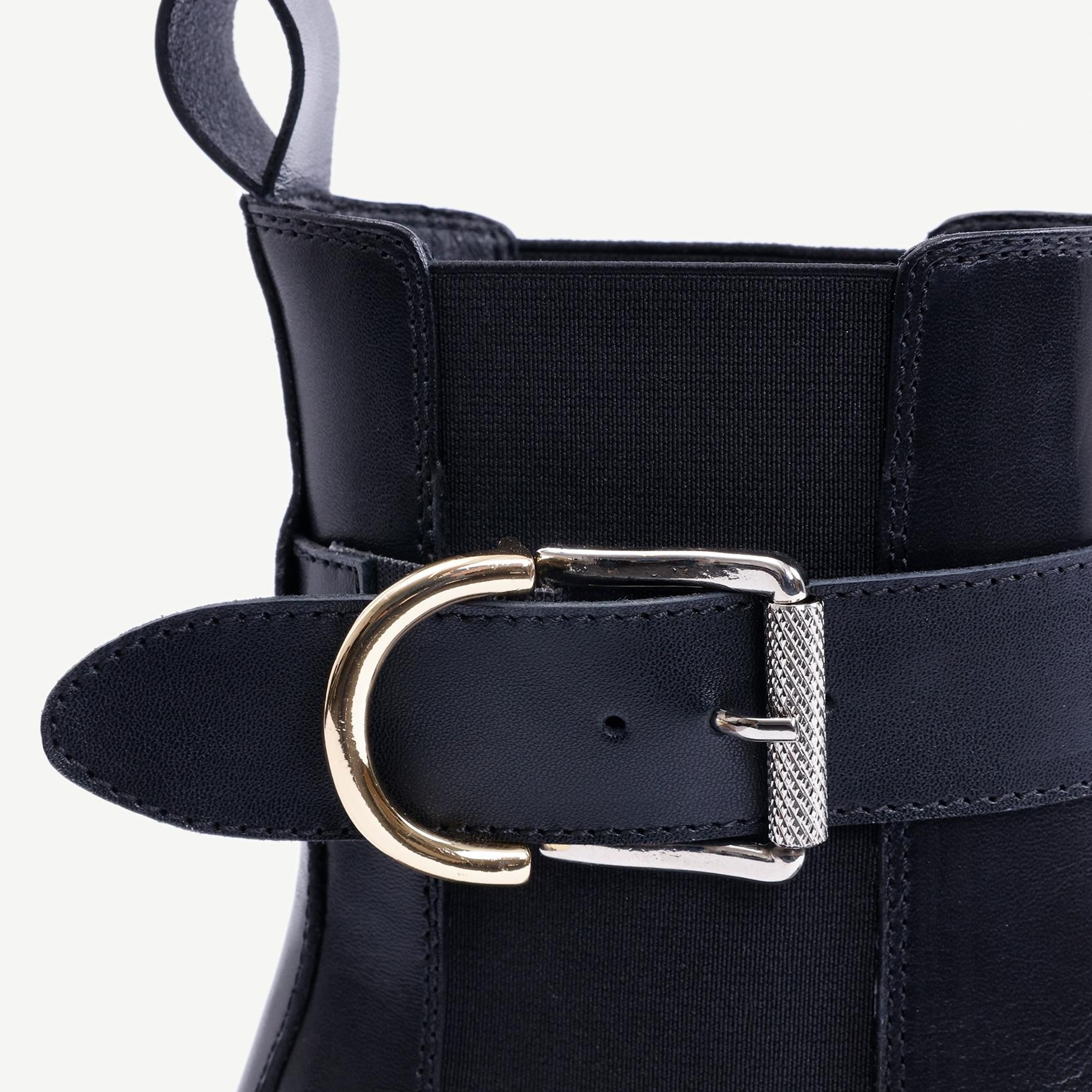 YARGICI Lastikli Ve Tokalı Deri Bot