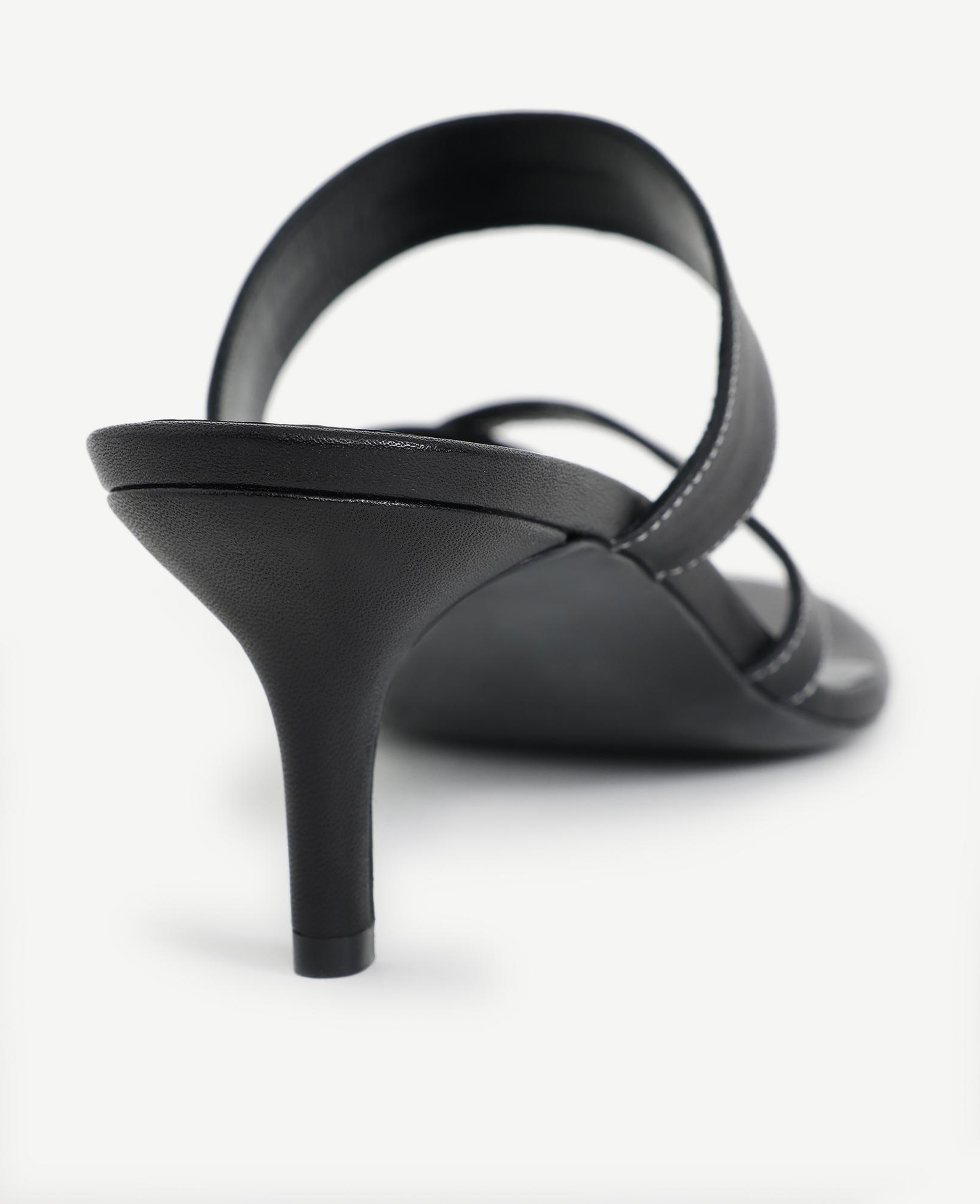 YARGICI Parmak Arası Deri Topuklu Terlik