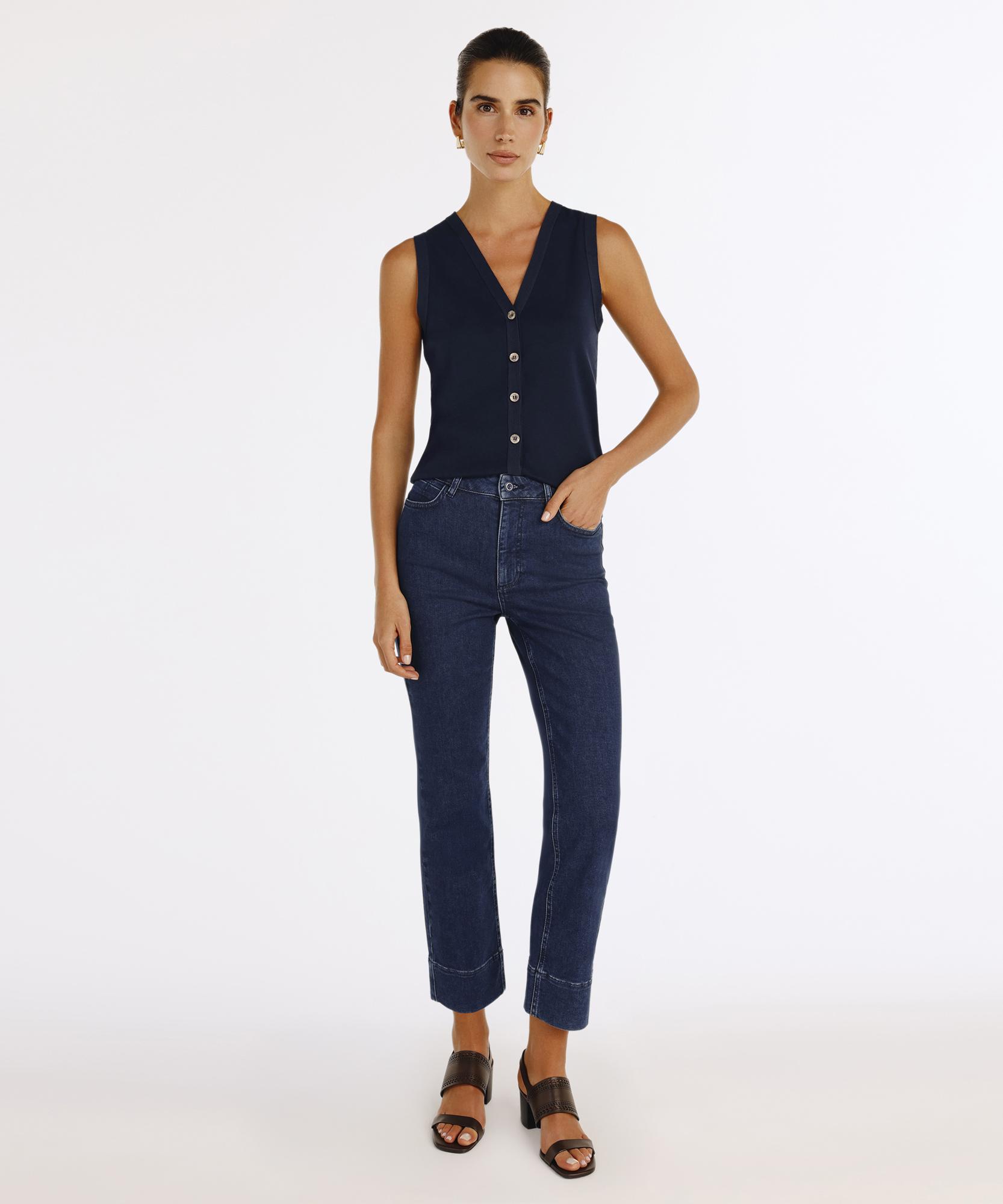 YARGICI V Yaka Önden Düğmeli Hırka