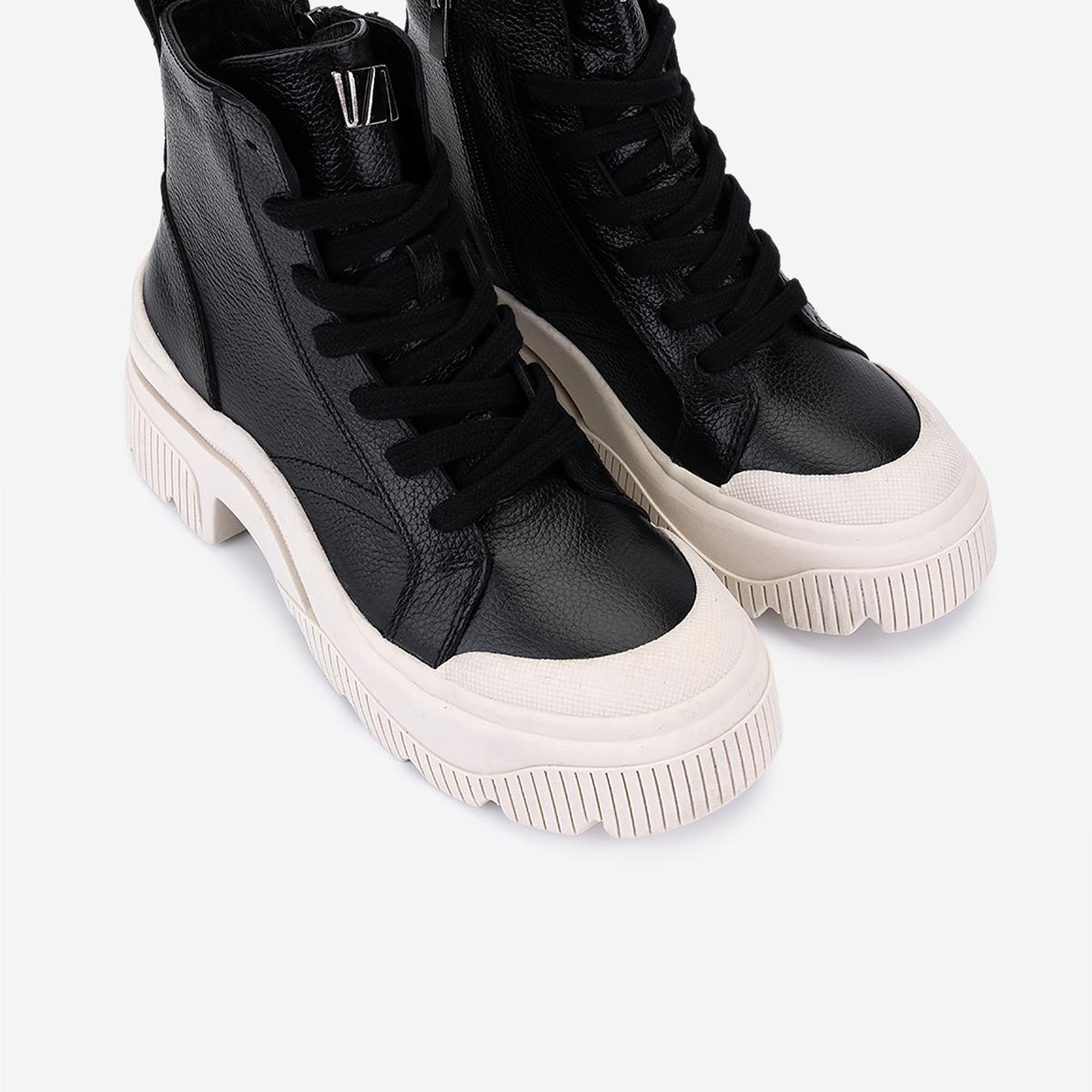 Valmenti Kadın Hakiki Deri Siyah Floter Casual Bot