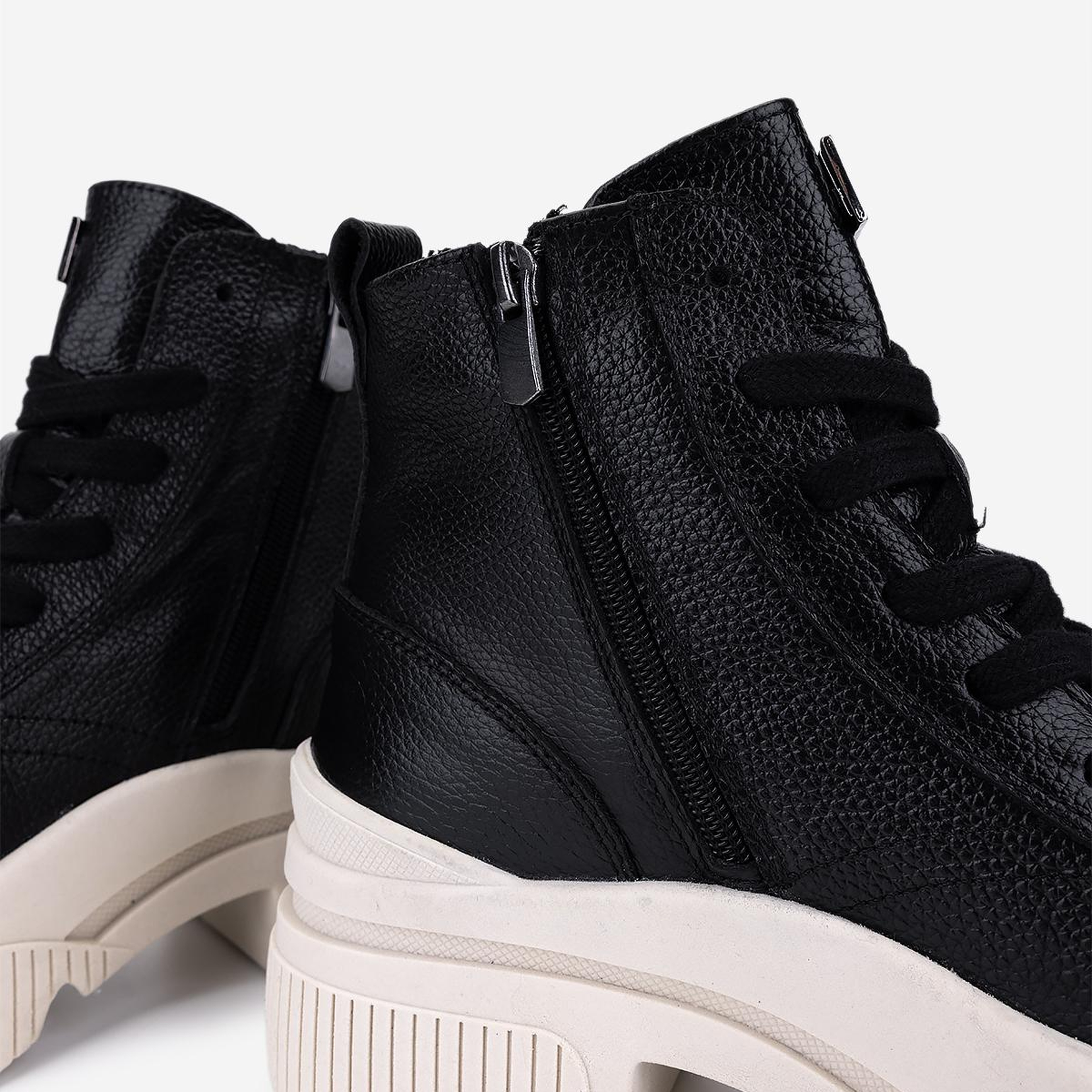 Valmenti Kadın Hakiki Deri Siyah Floter Casual Bot