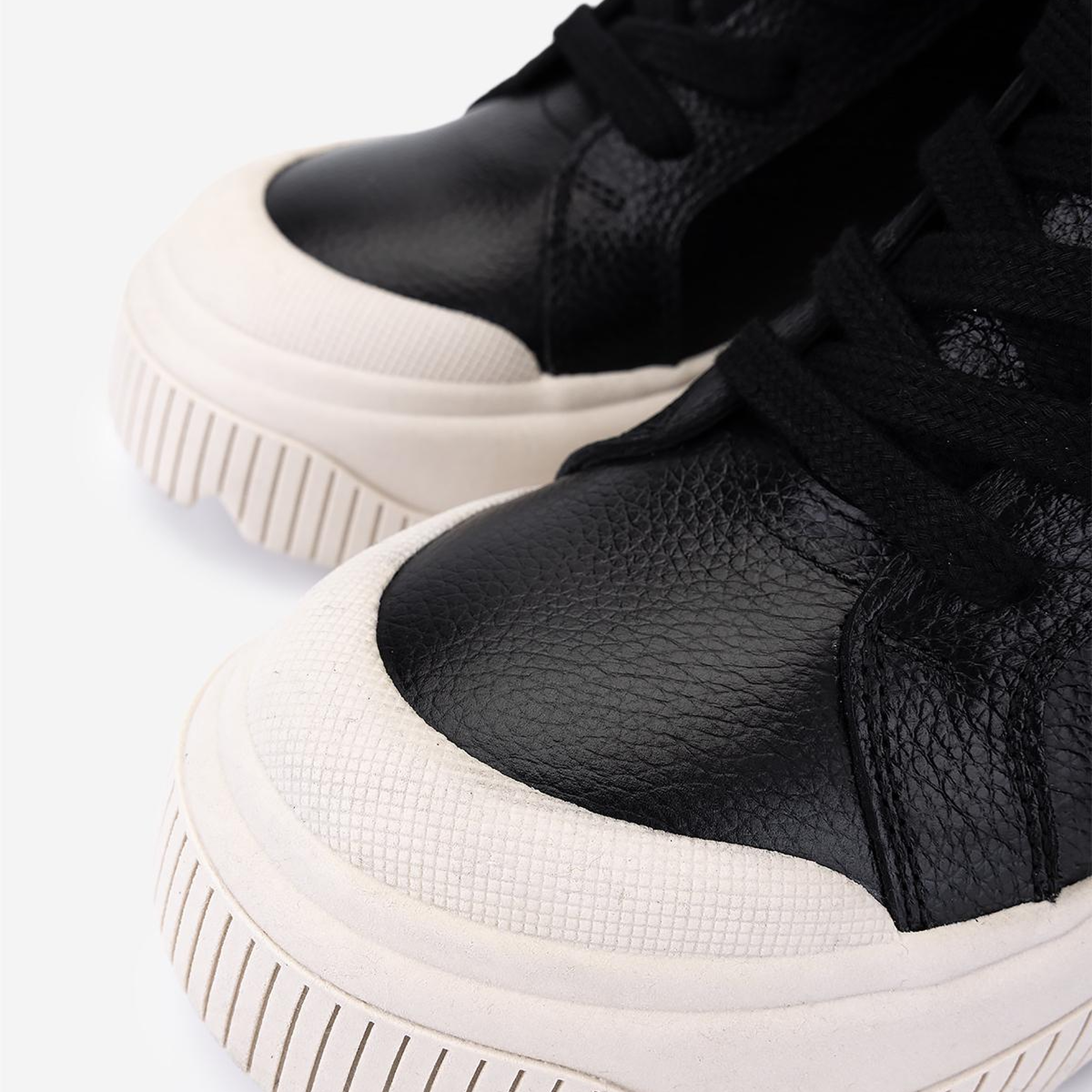 Valmenti Kadın Hakiki Deri Siyah Floter Casual Bot