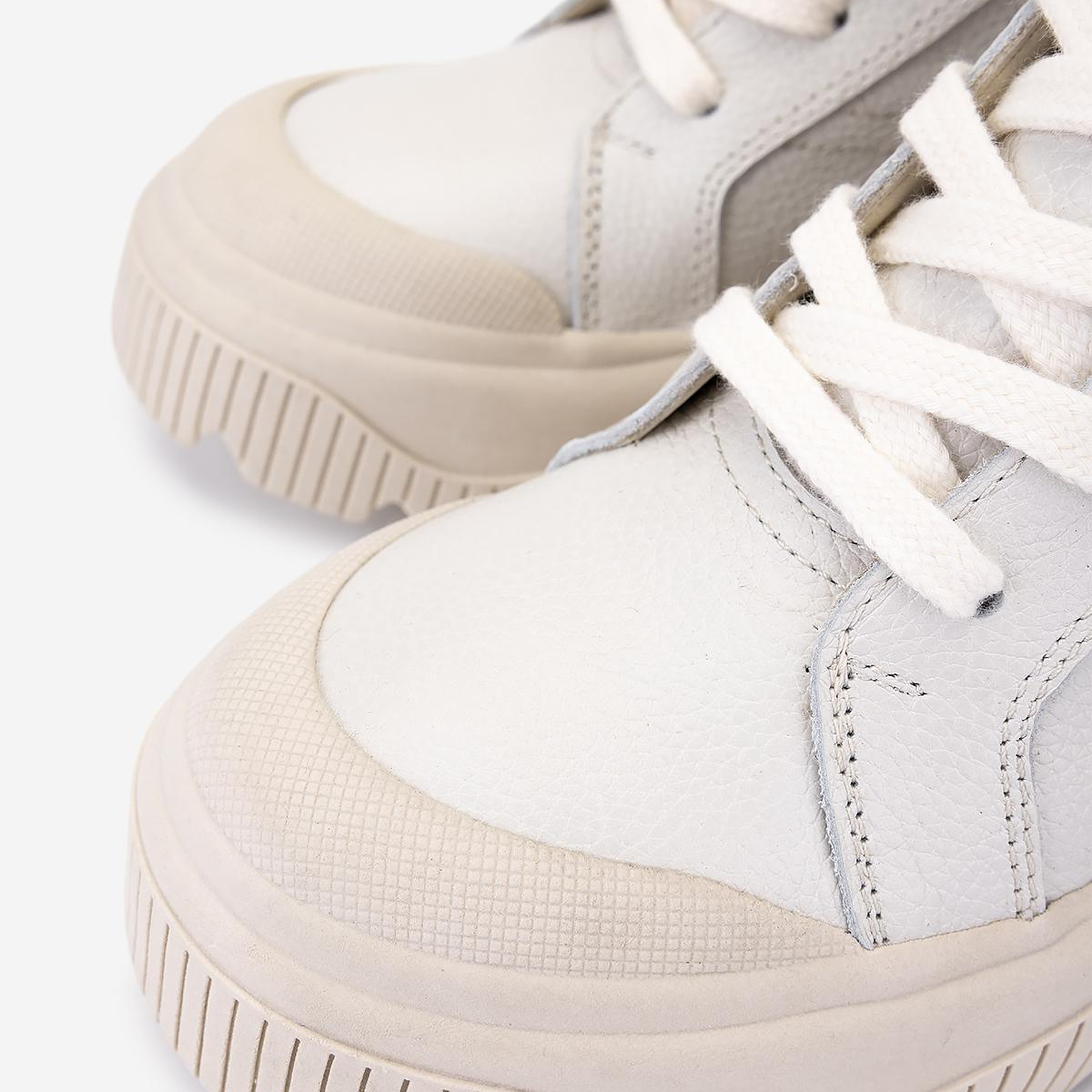 Valmenti Kadın Hakiki Deri Kırık Beyaz Casual Bot