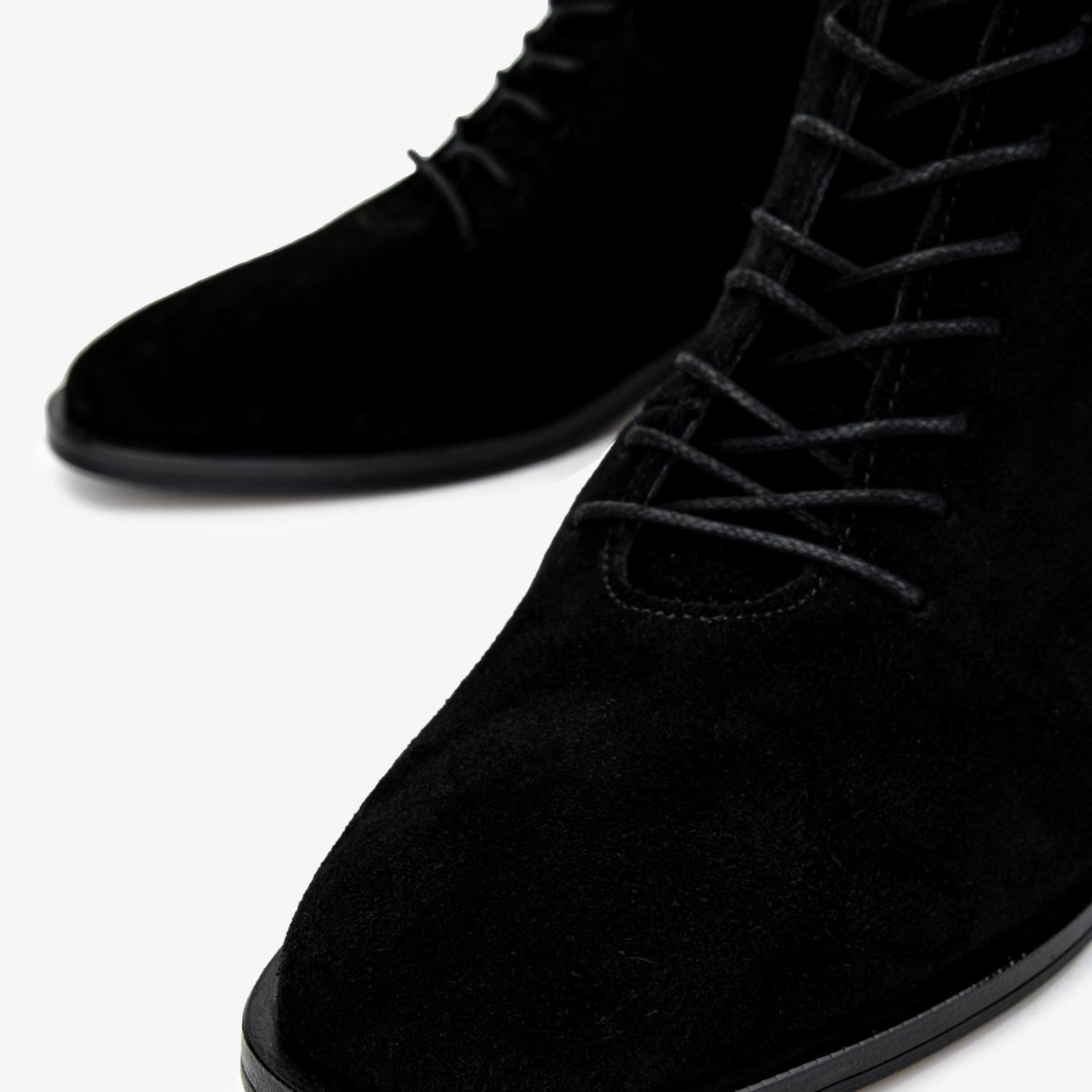 Valmenti Kadın Hakiki Deri Siyah Süet Topuklu Bot