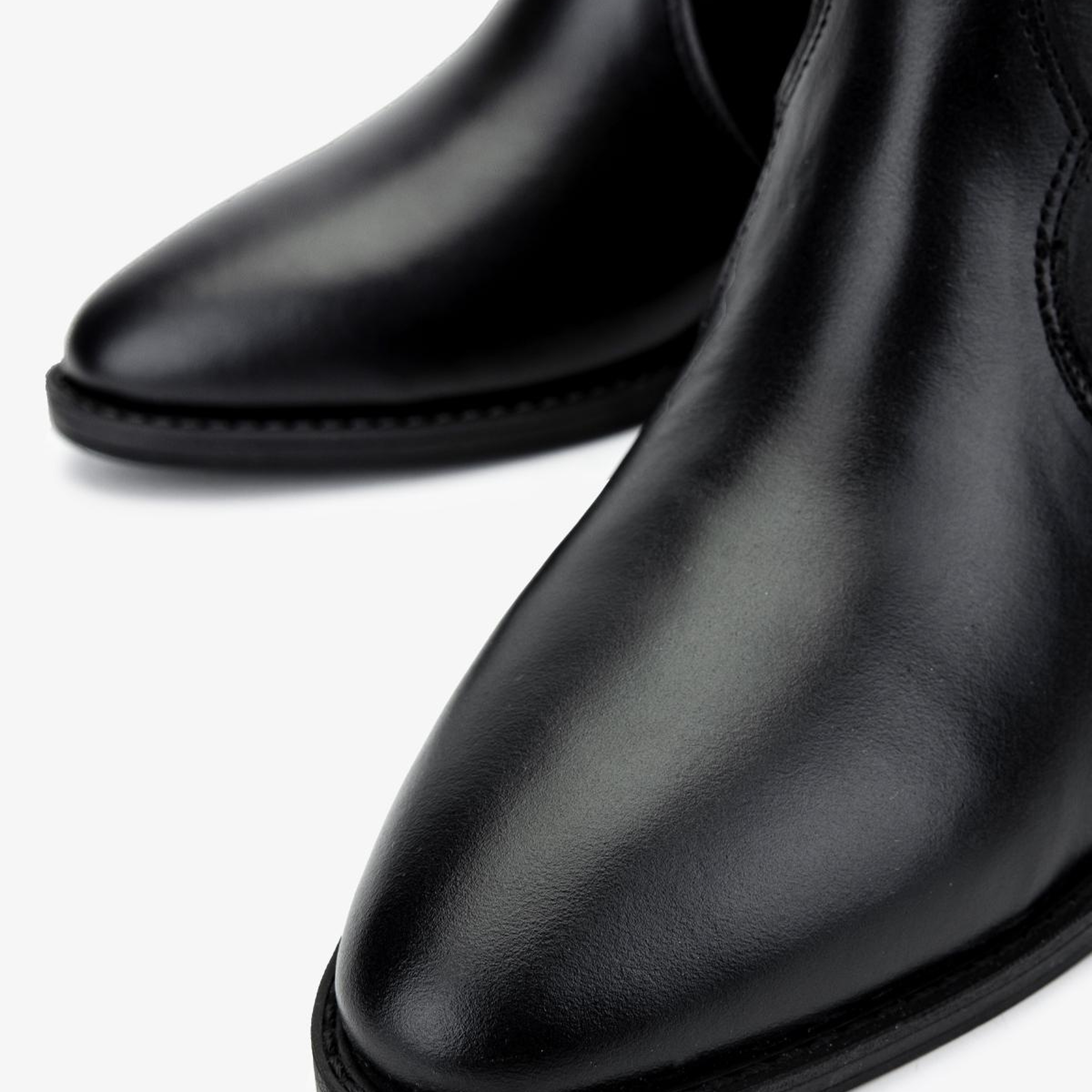 Valmenti Kadın Hakiki Deri Siyah Topuklu Bot