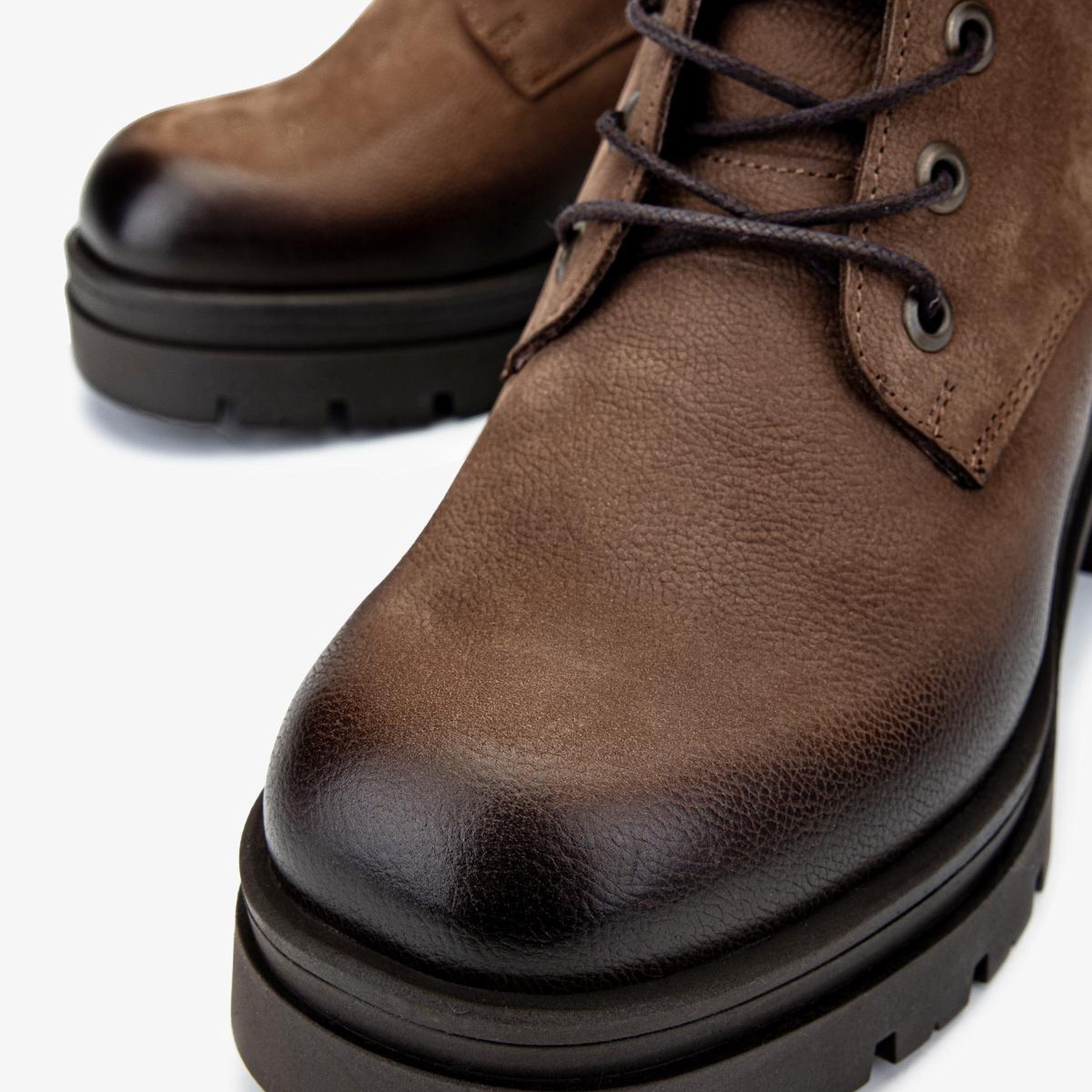 Valmenti Kadın Hakiki Deri Vizon Nubuk Topuklu Bot