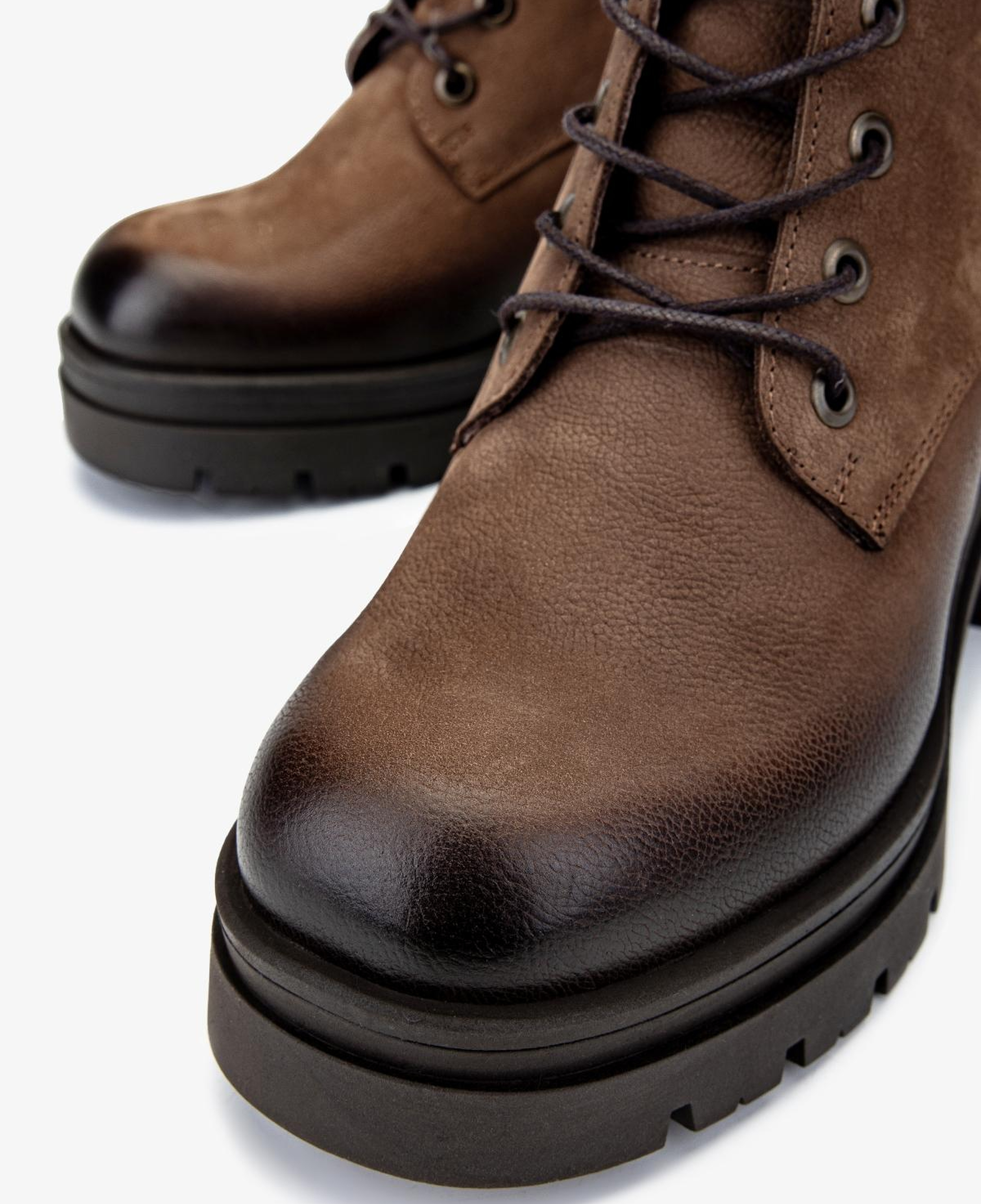 Valmenti Kadın Hakiki Deri Vizon Nubuk Topuklu Bot