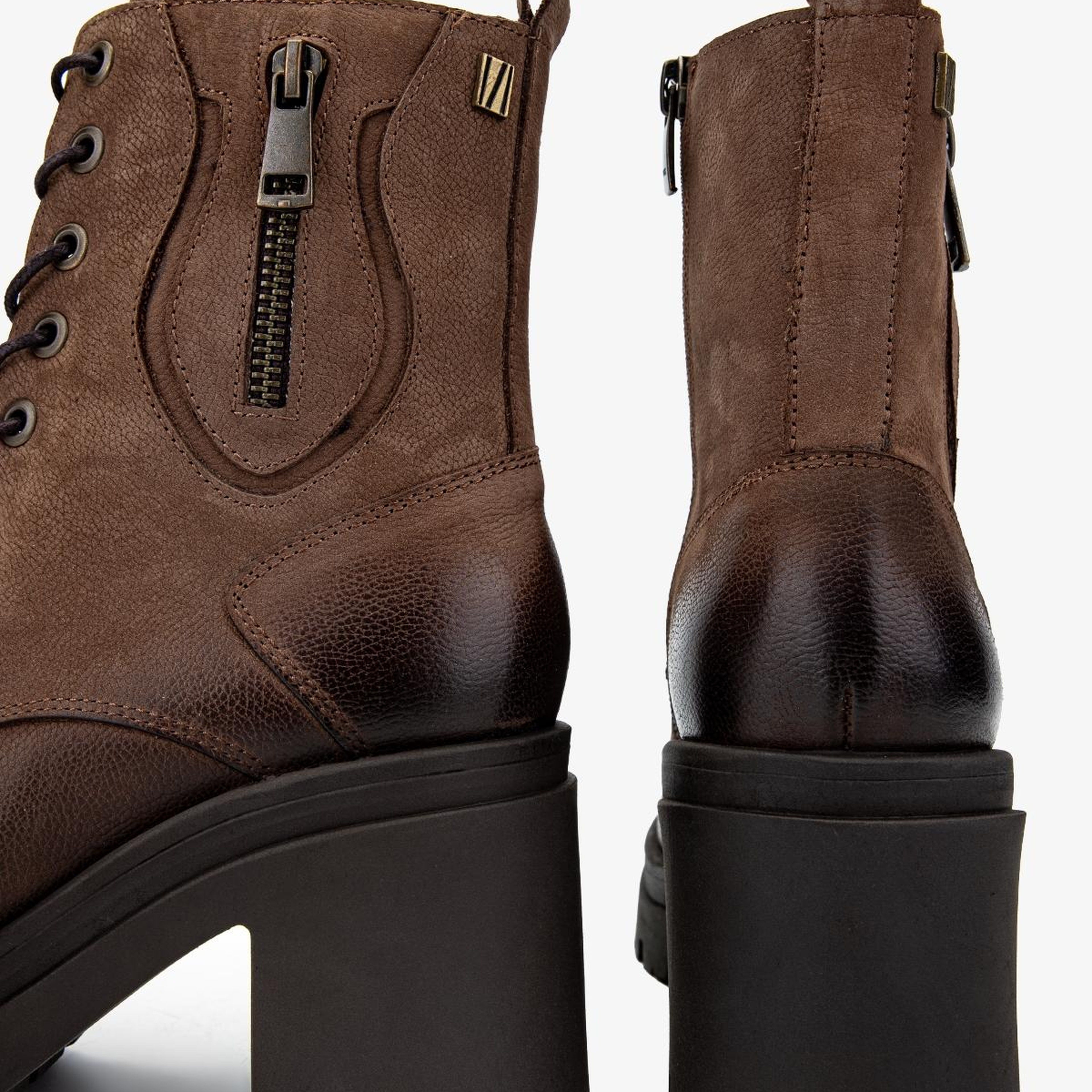 Valmenti Kadın Hakiki Deri Vizon Nubuk Topuklu Bot