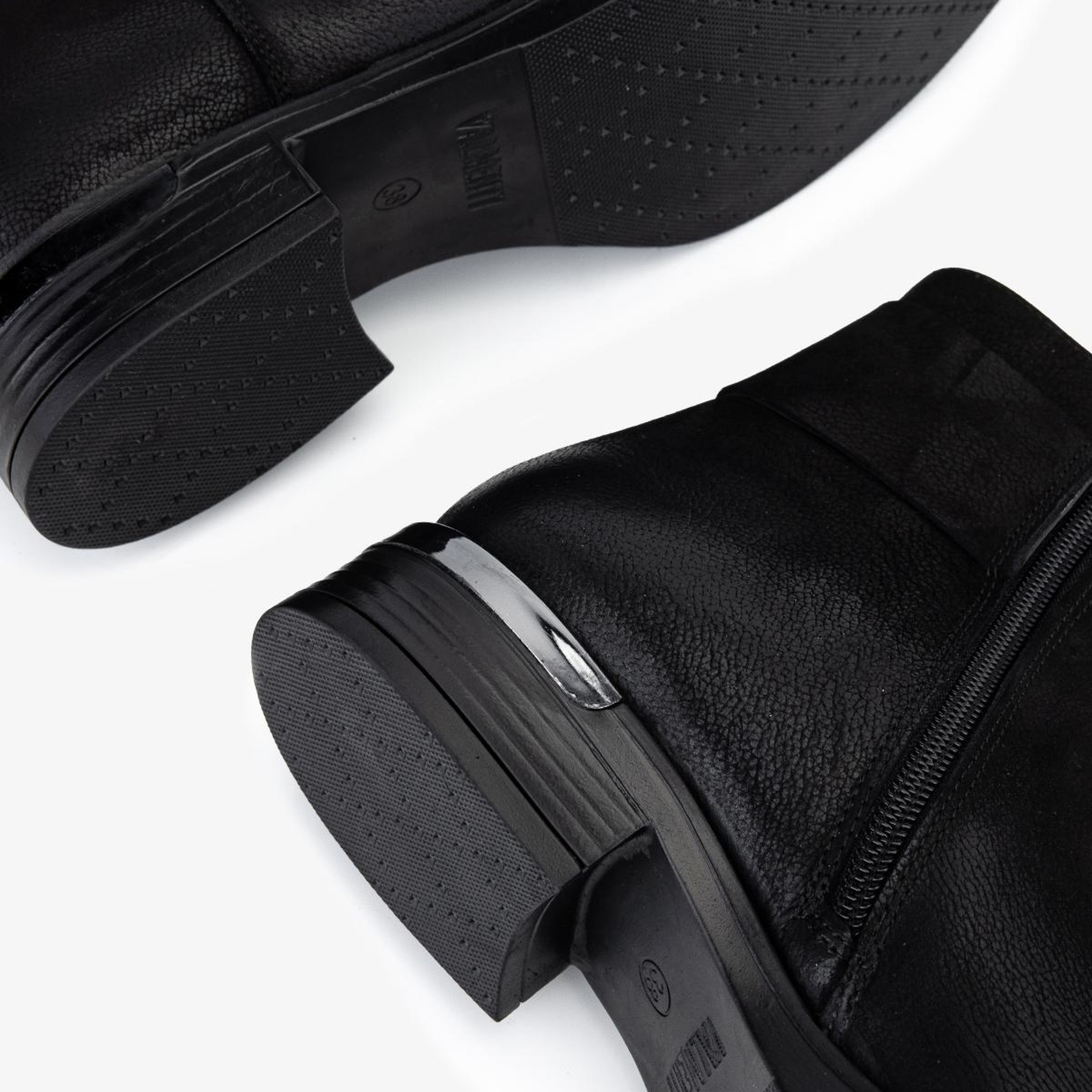 Valmenti Kadın Hakiki Deri Siyah Nubuk Düz Bot