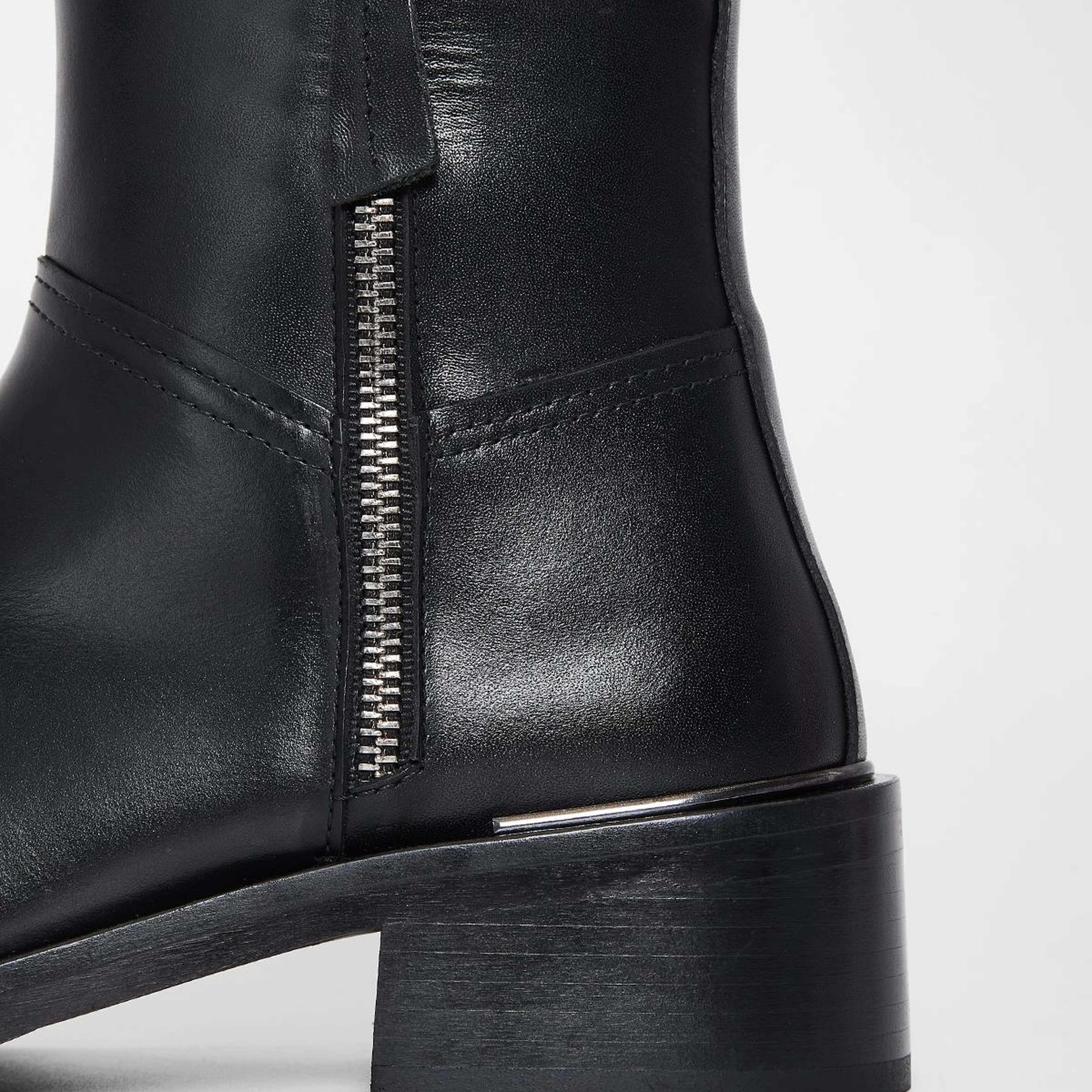 Valmenti Kadın Hakiki Deri Siyah Düz Bot