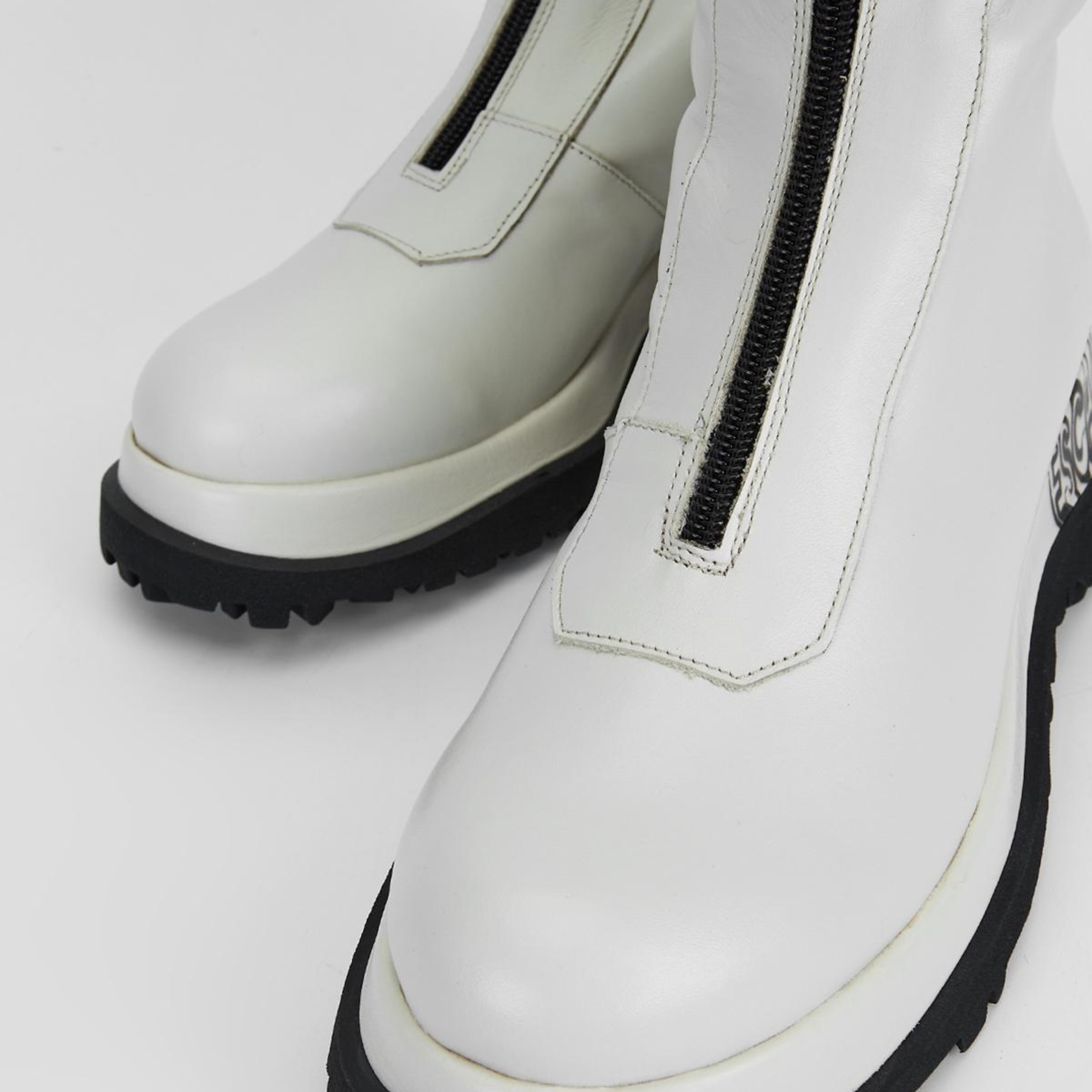 Valmenti Kadın Hakiki Deri Kırık Beyaz Düz Bot