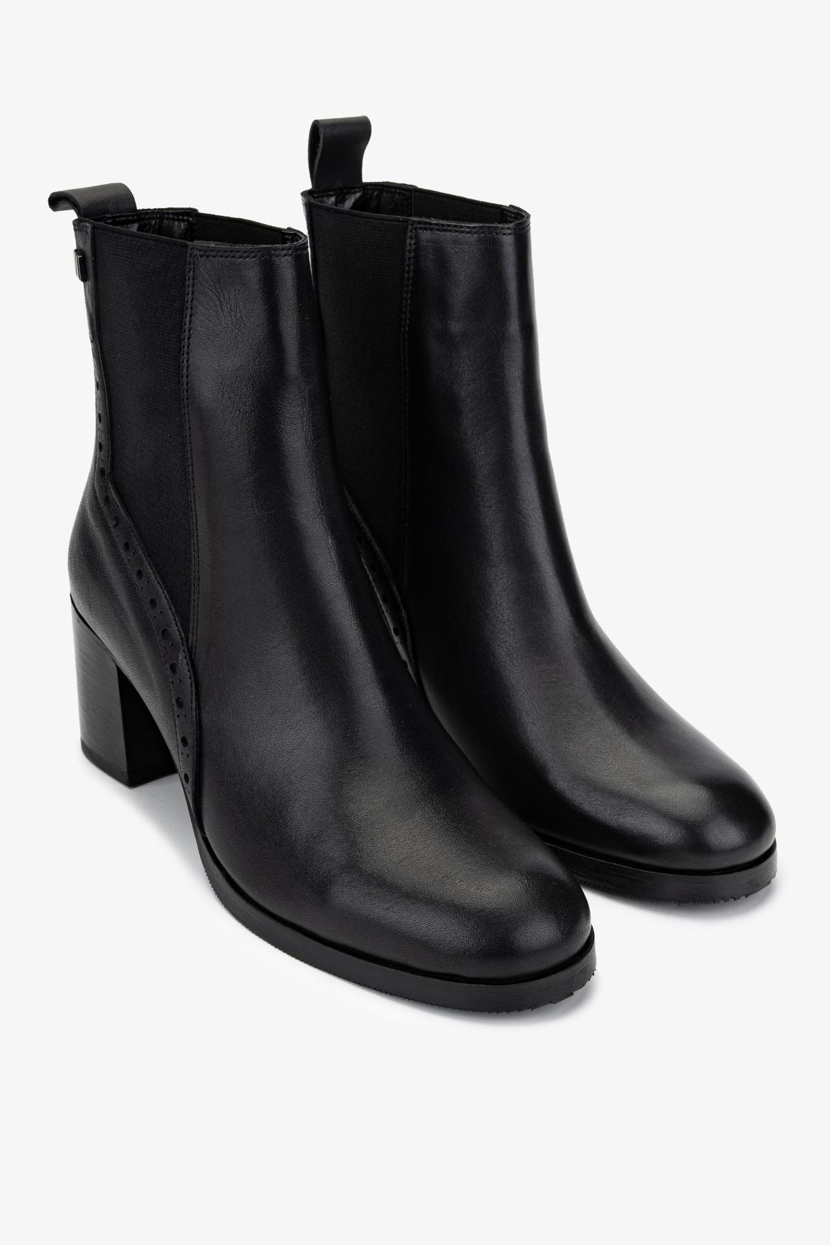 Valmenti Kadın Hakiki Deri Siyah Topuklu Bot