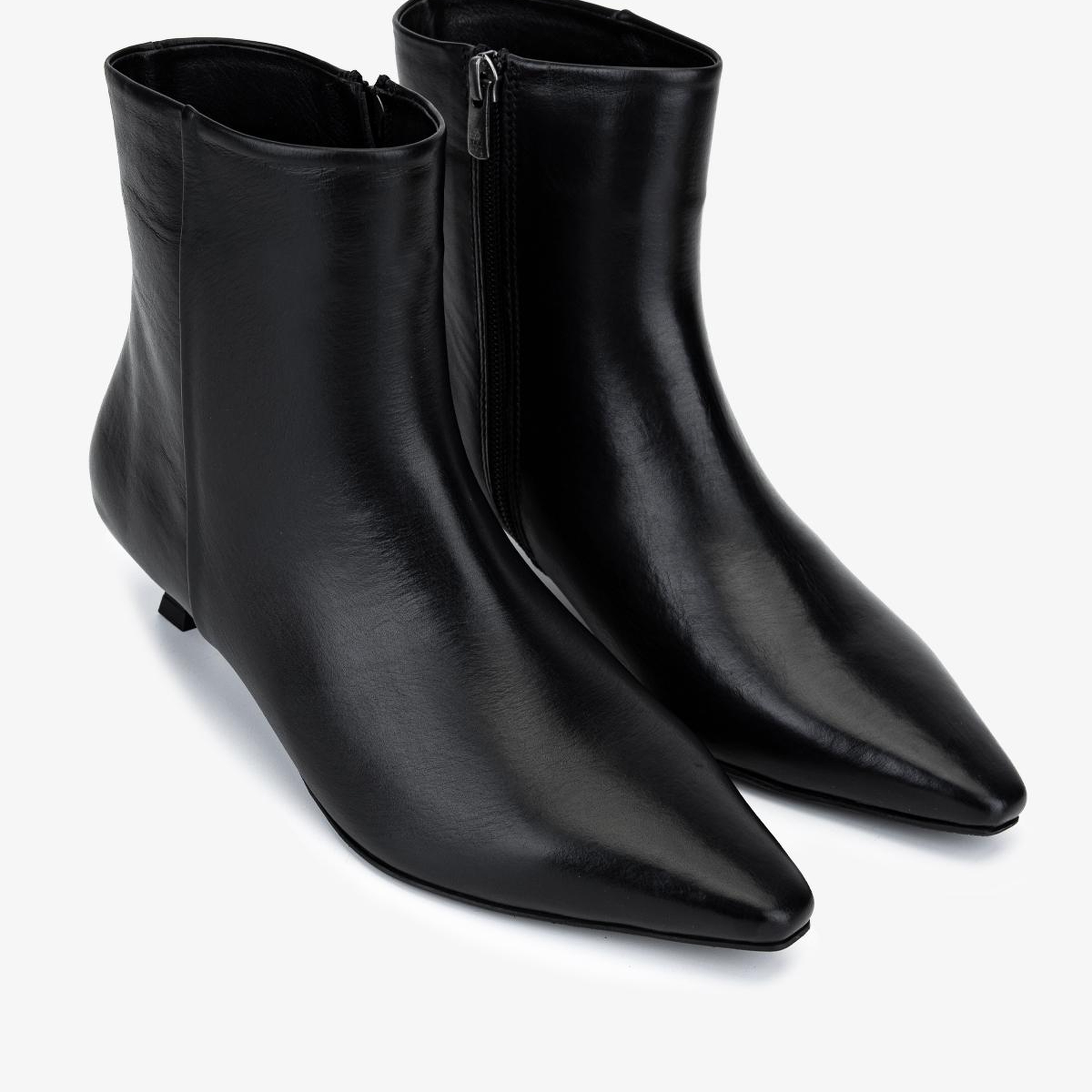 Valmenti Kadın Hakiki Deri Siyah Topuklu Bot