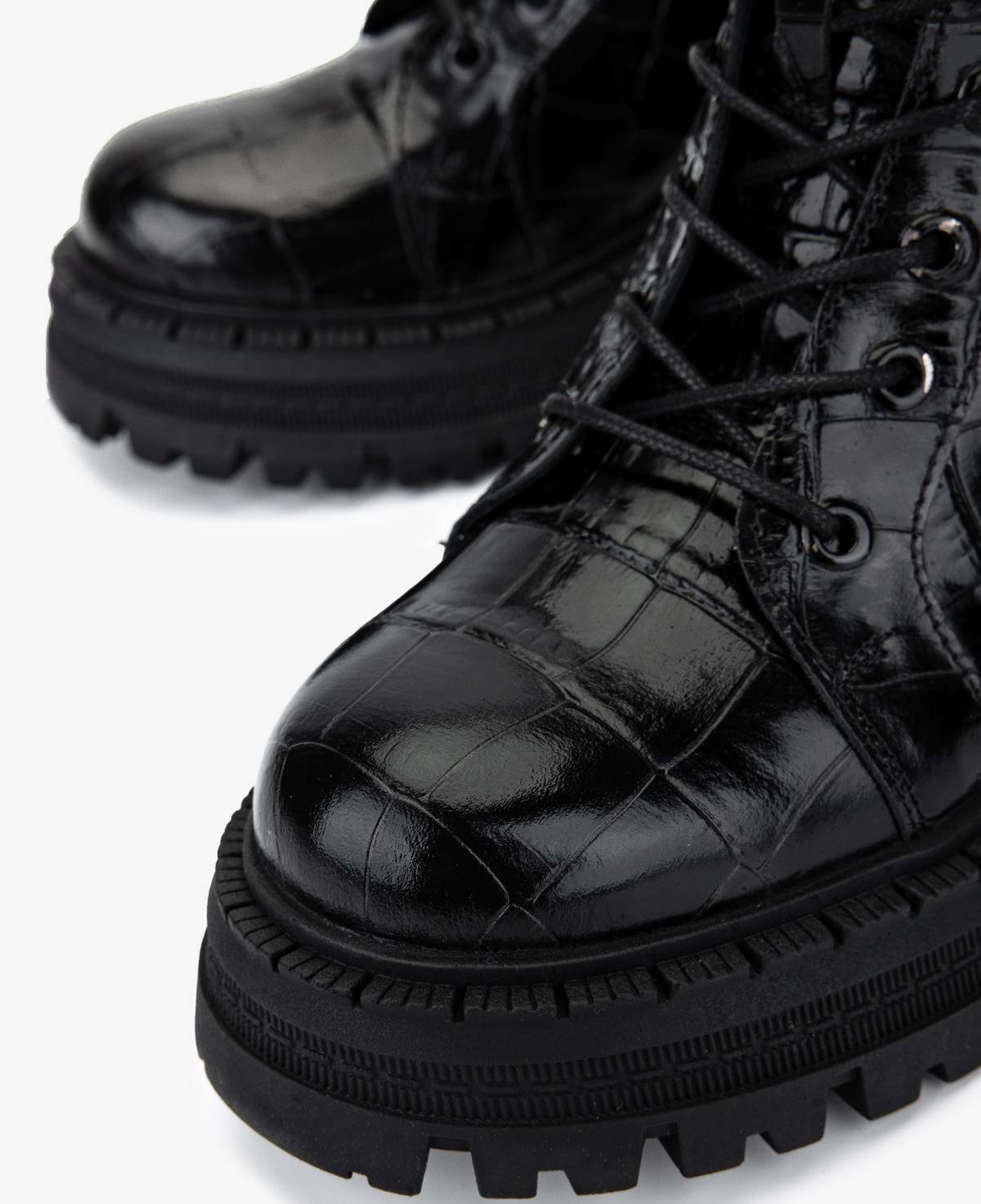 Valmenti Kadın Deri & Tekstil Siyah Kroko Düz Bot