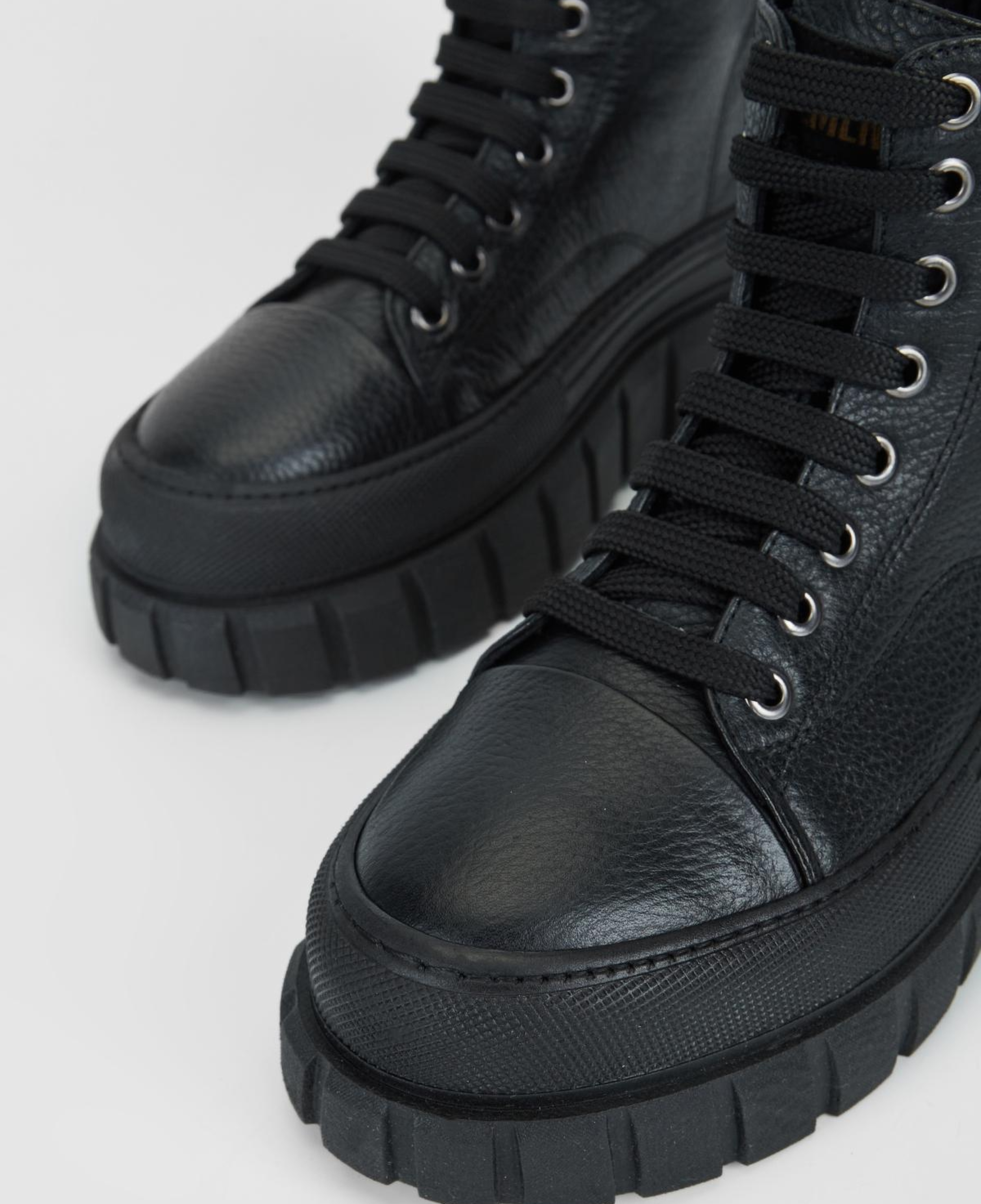 Valmenti Kadın Hakiki Deri Siyah Floter Düz Bot