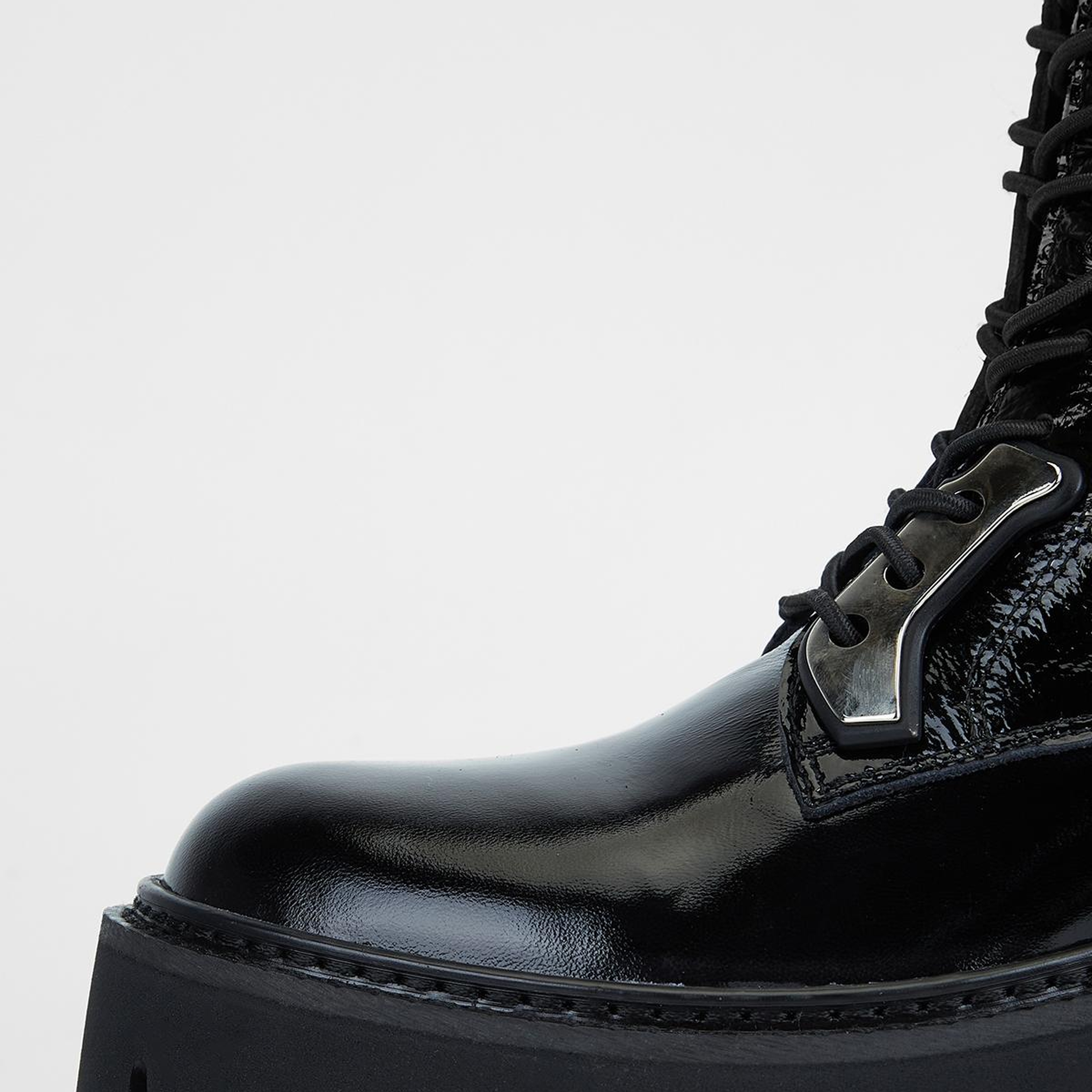 Valmenti Kadın Hakiki Deri Siyah Kırışık Rugan Düz Bot