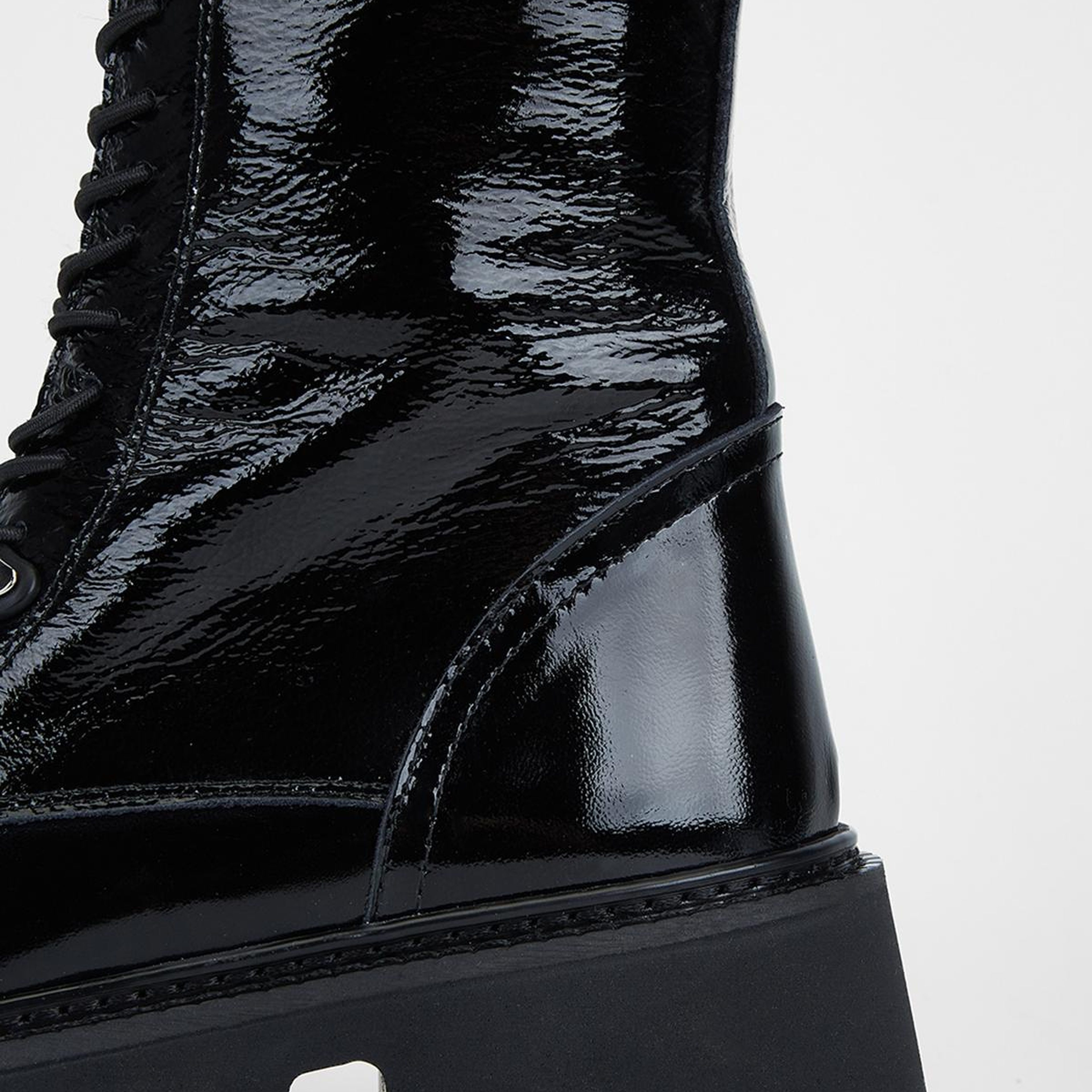 Valmenti Kadın Hakiki Deri Siyah Kırışık Rugan Düz Bot