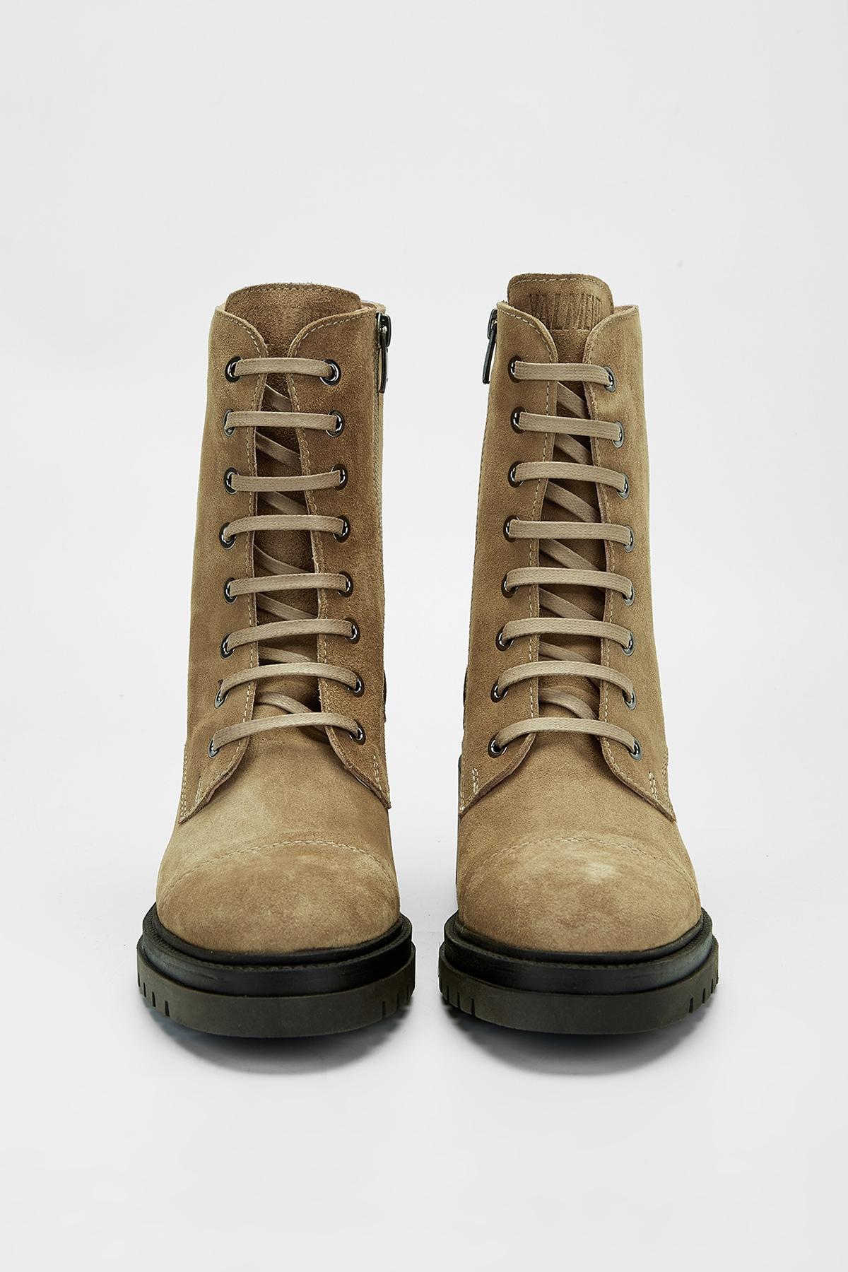 Valmenti Kadın Hakiki Deri Bej Süet Topuklu Bot