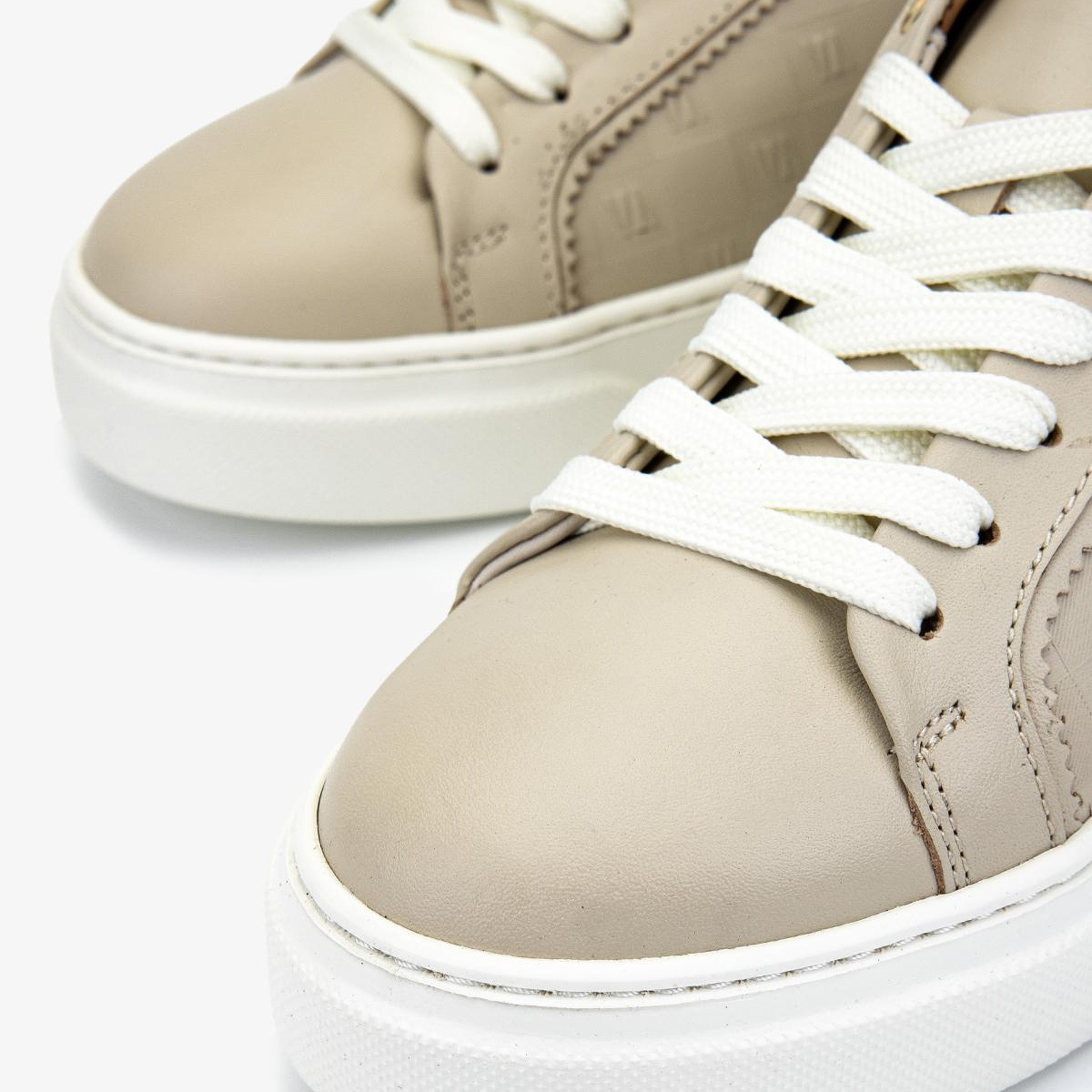 Valmenti Kadın Hakiki Deri Kırık Beyaz Sneakers & Spor Ayakkabı