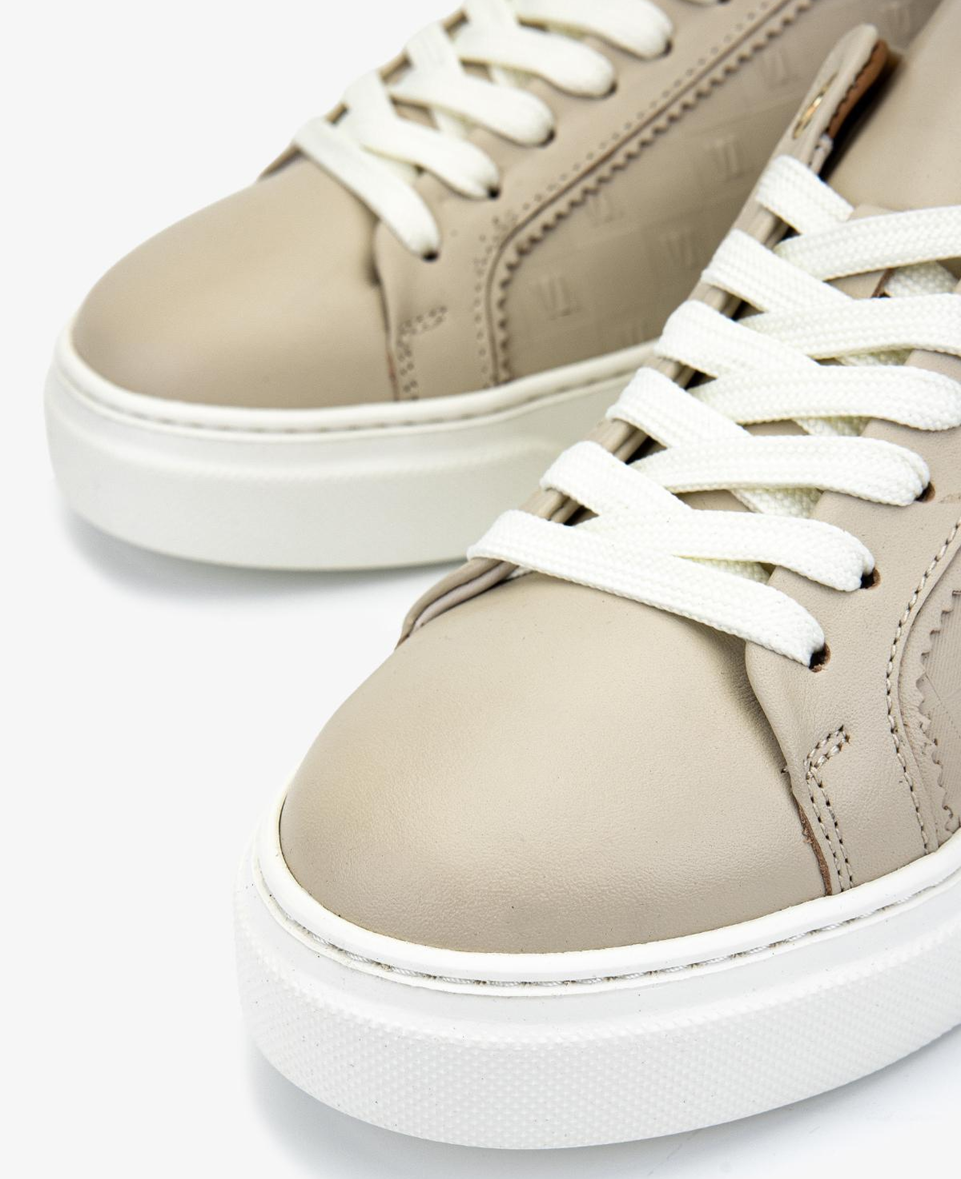 Valmenti Kadın Hakiki Deri Kırık Beyaz Sneakers & Spor Ayakkabı