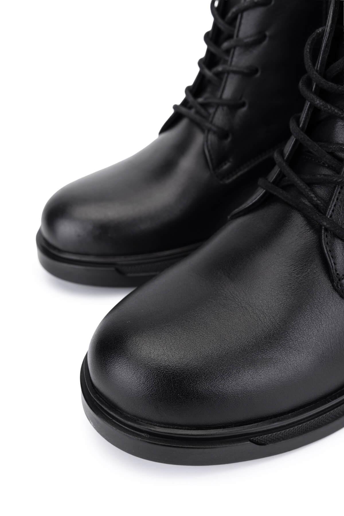 Tamer Tanca Kadın Siyah Deri Casual Bot