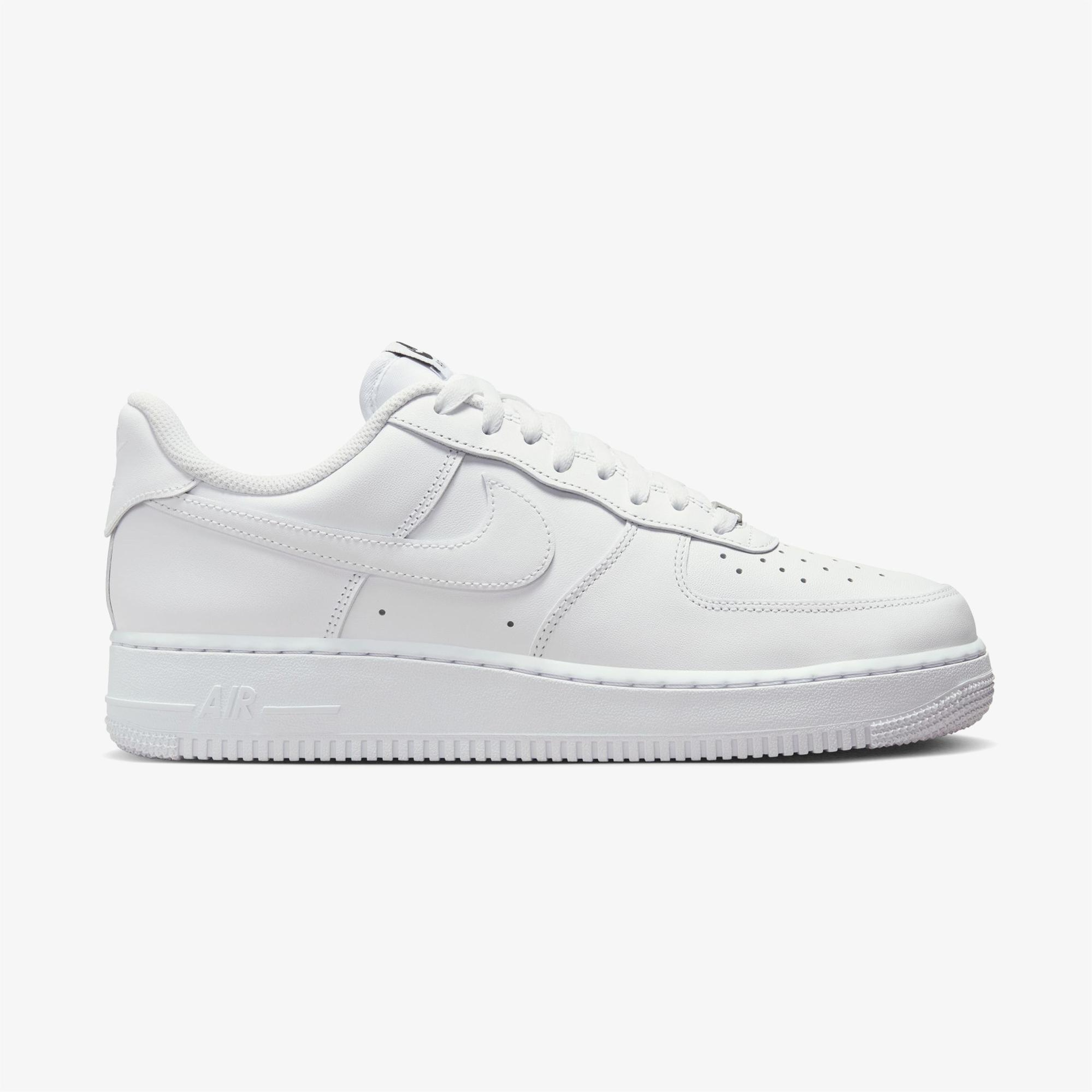 Nike Air Force 1 '07 EasyOn Erkek Beyaz Spor Ayakkabı