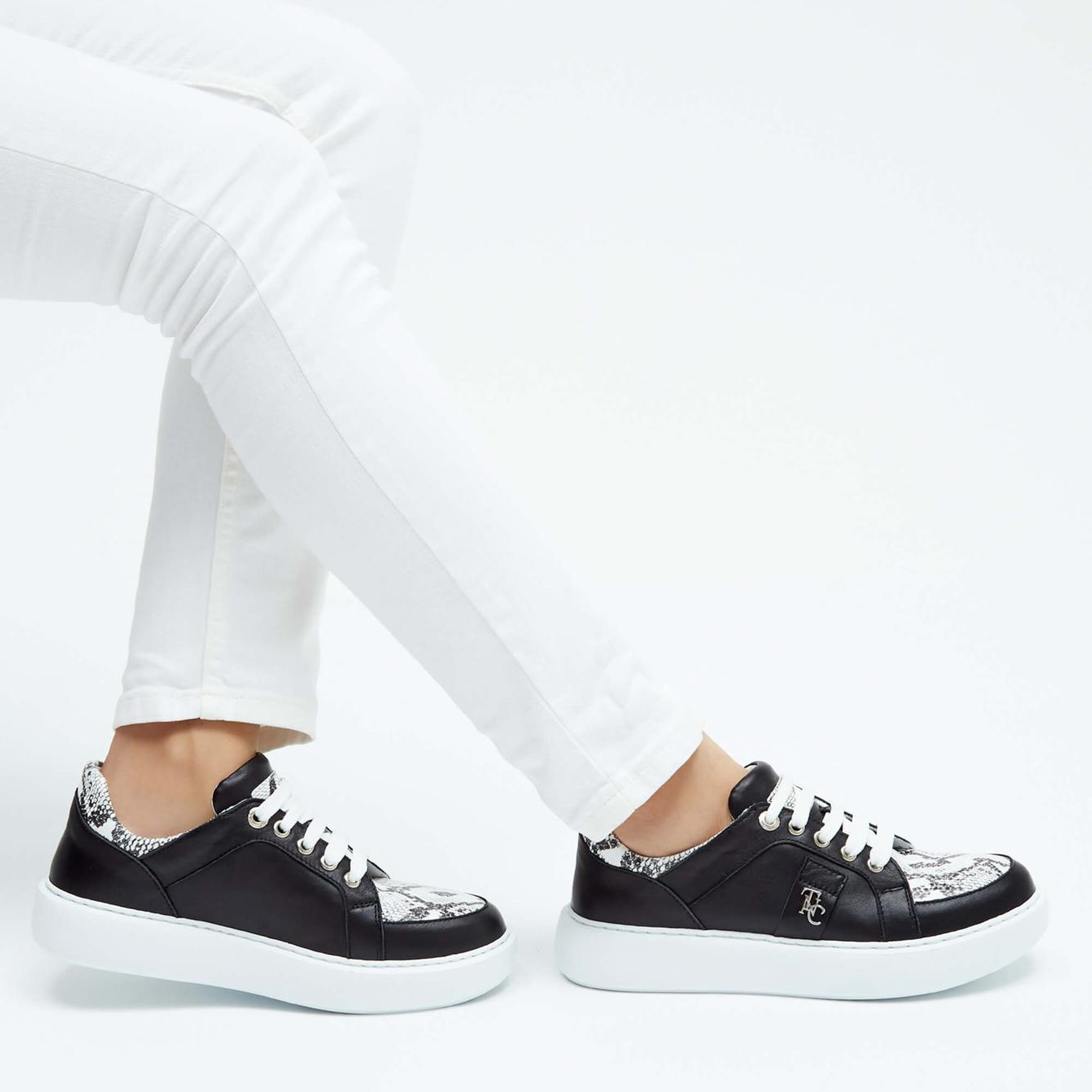 Tamer Tanca Kadın Hakiki Deri Siyah Deri Sneakers & Spor Ayakkabı