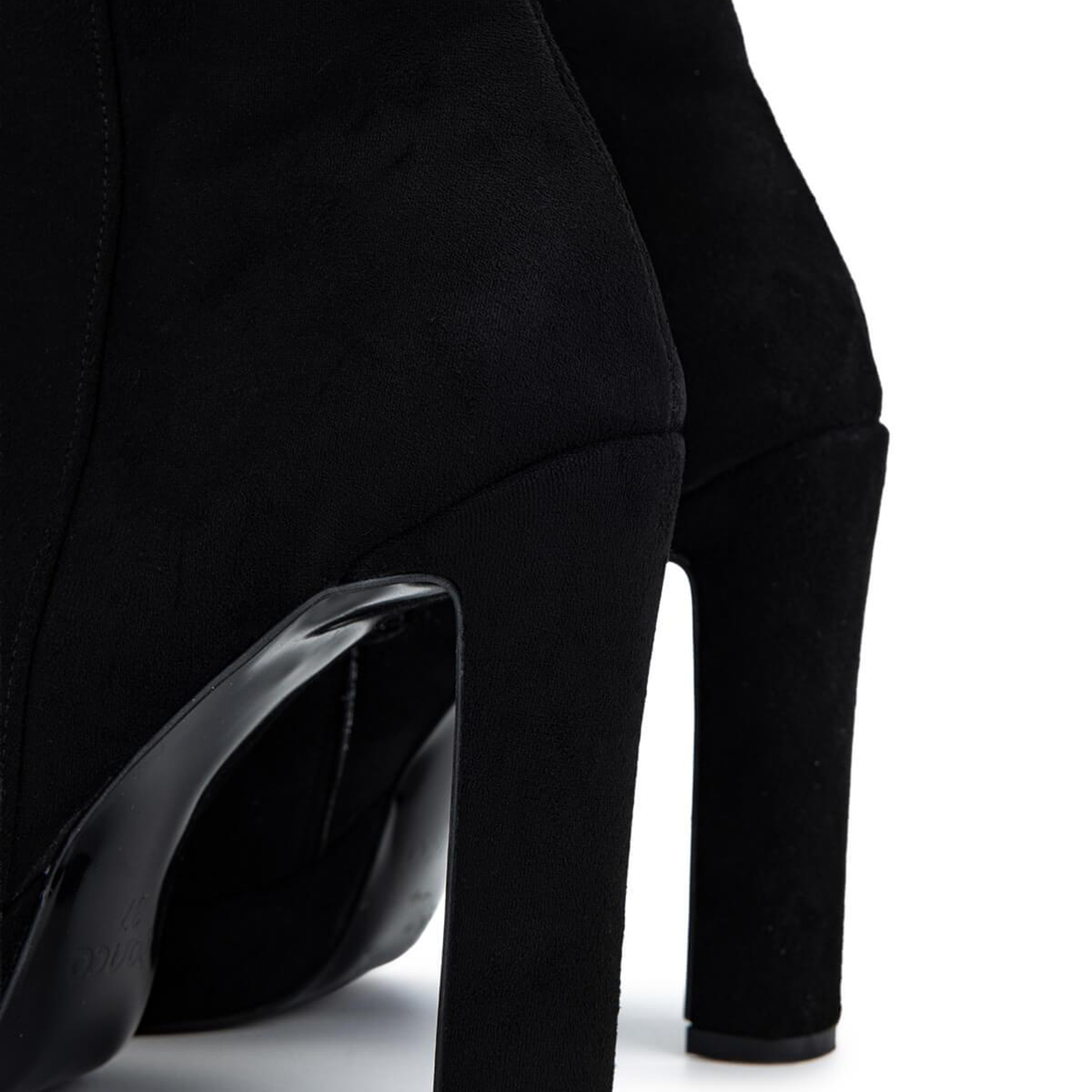 Tamer Tanca Kadın Suni Deri Siyah Süet Topuklu Bot