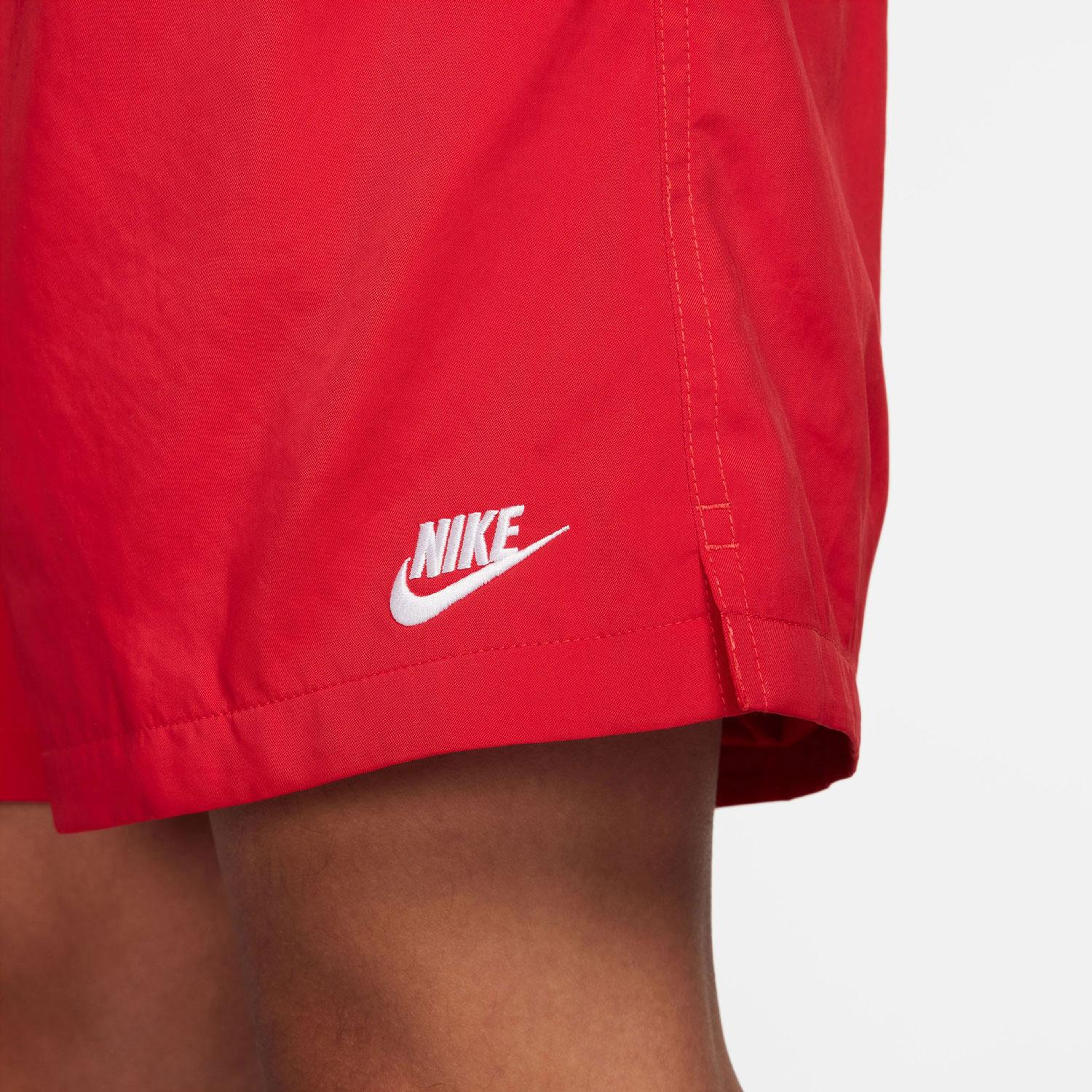 Nike Club Flow Erkek Kırmızı Şort
