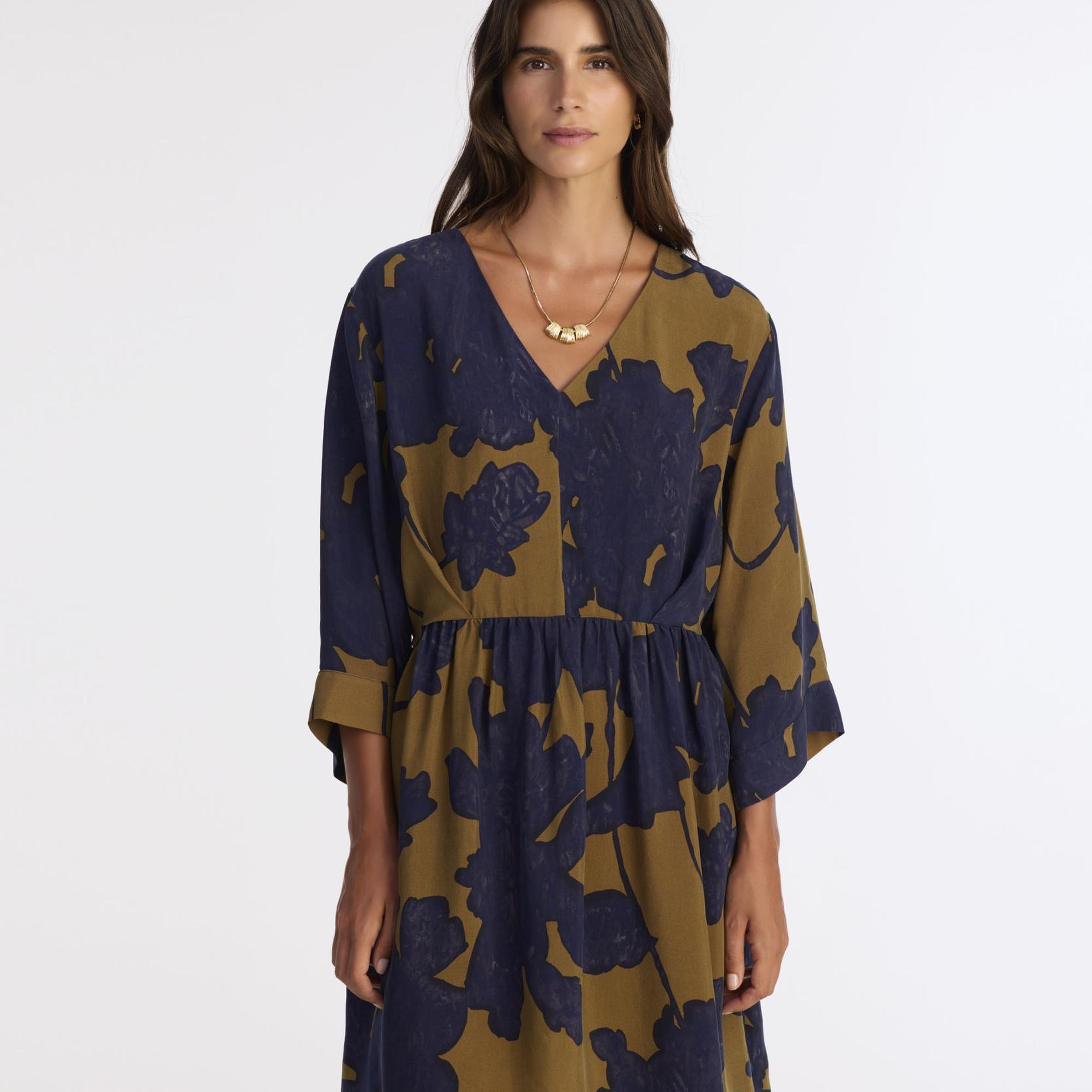 YARGICI Bol V Yaka 3/4 Kol Elbise