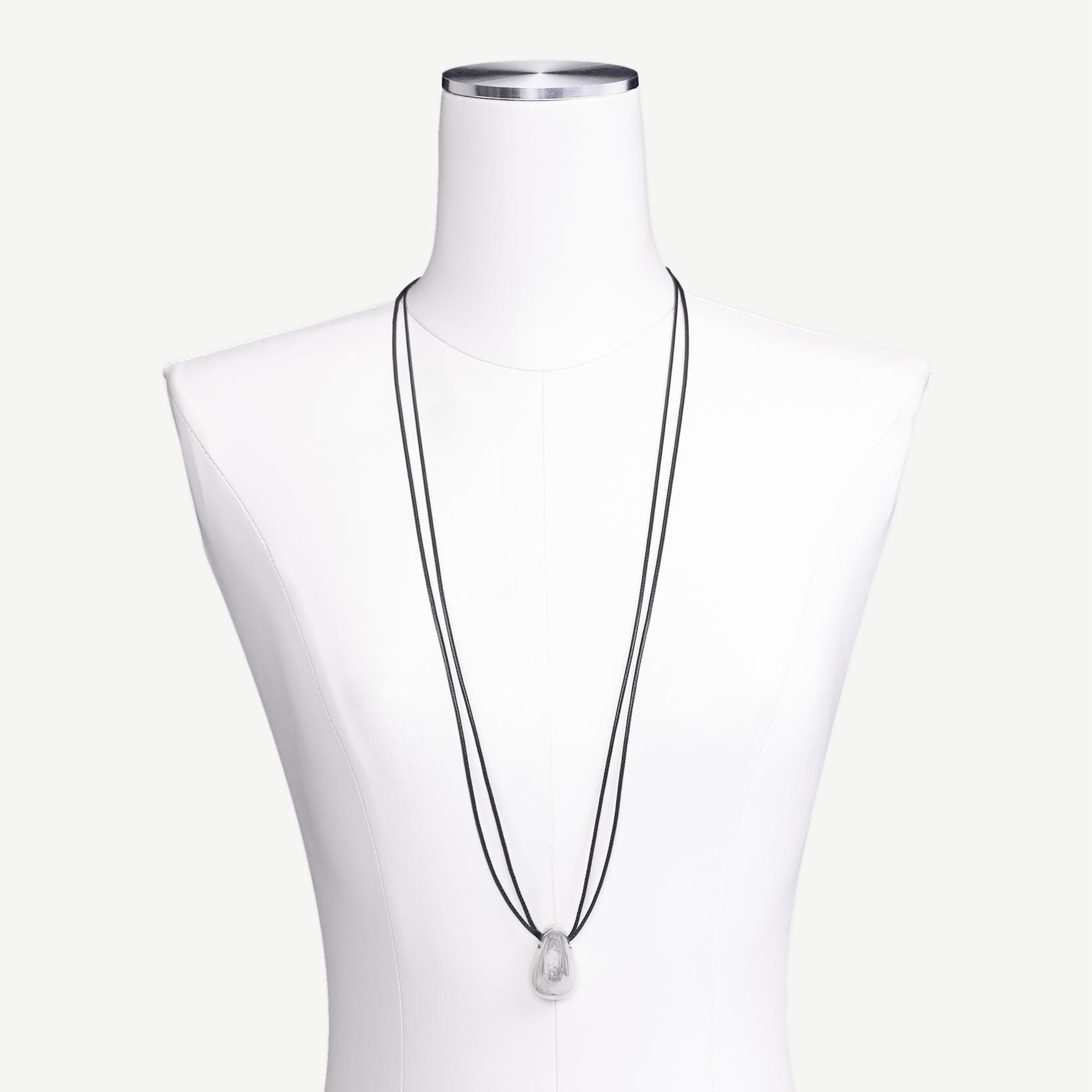 YARGICI Metal Uç Detaylı Uzun Kolye