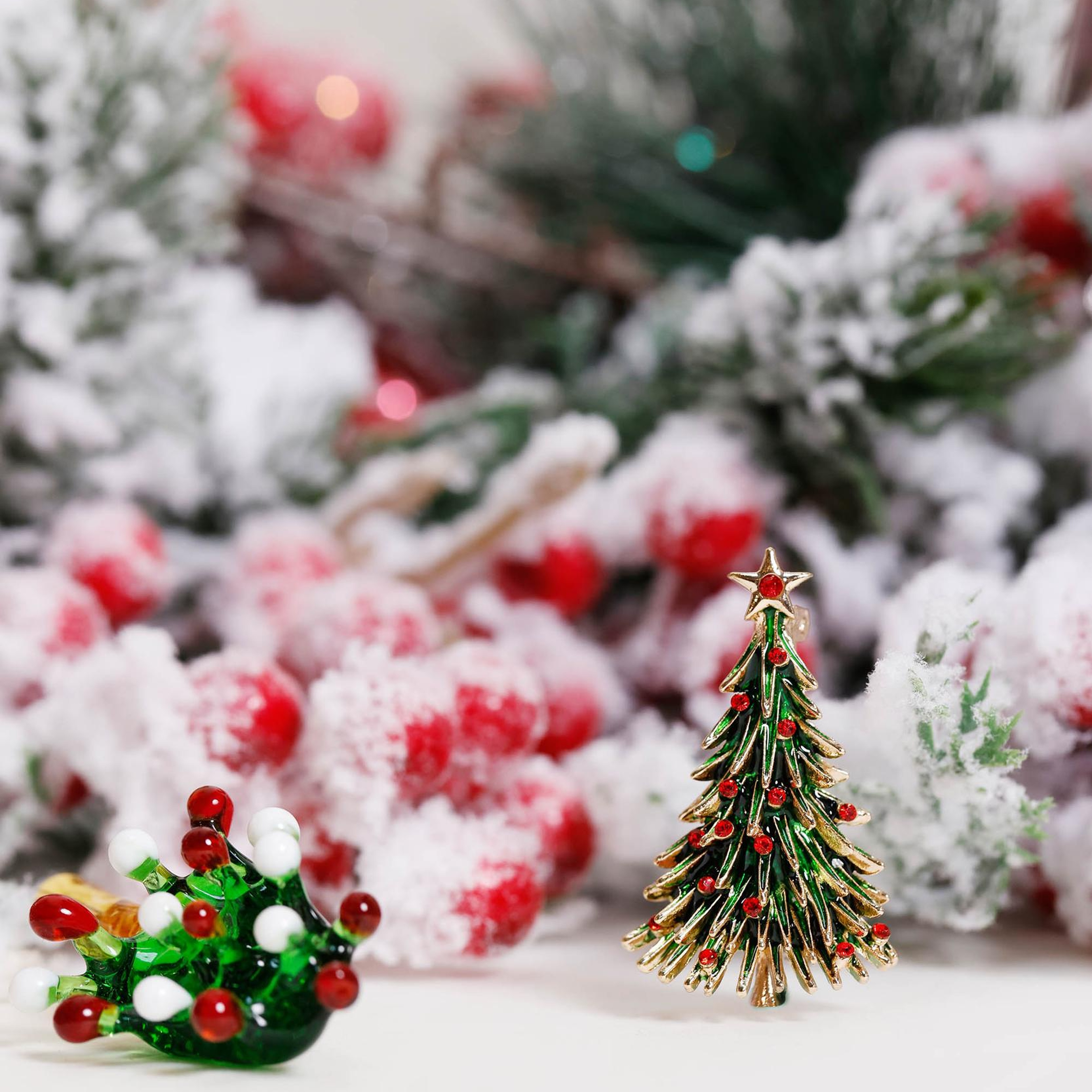 YARGICI Çam Ağacı Figürlü Broş