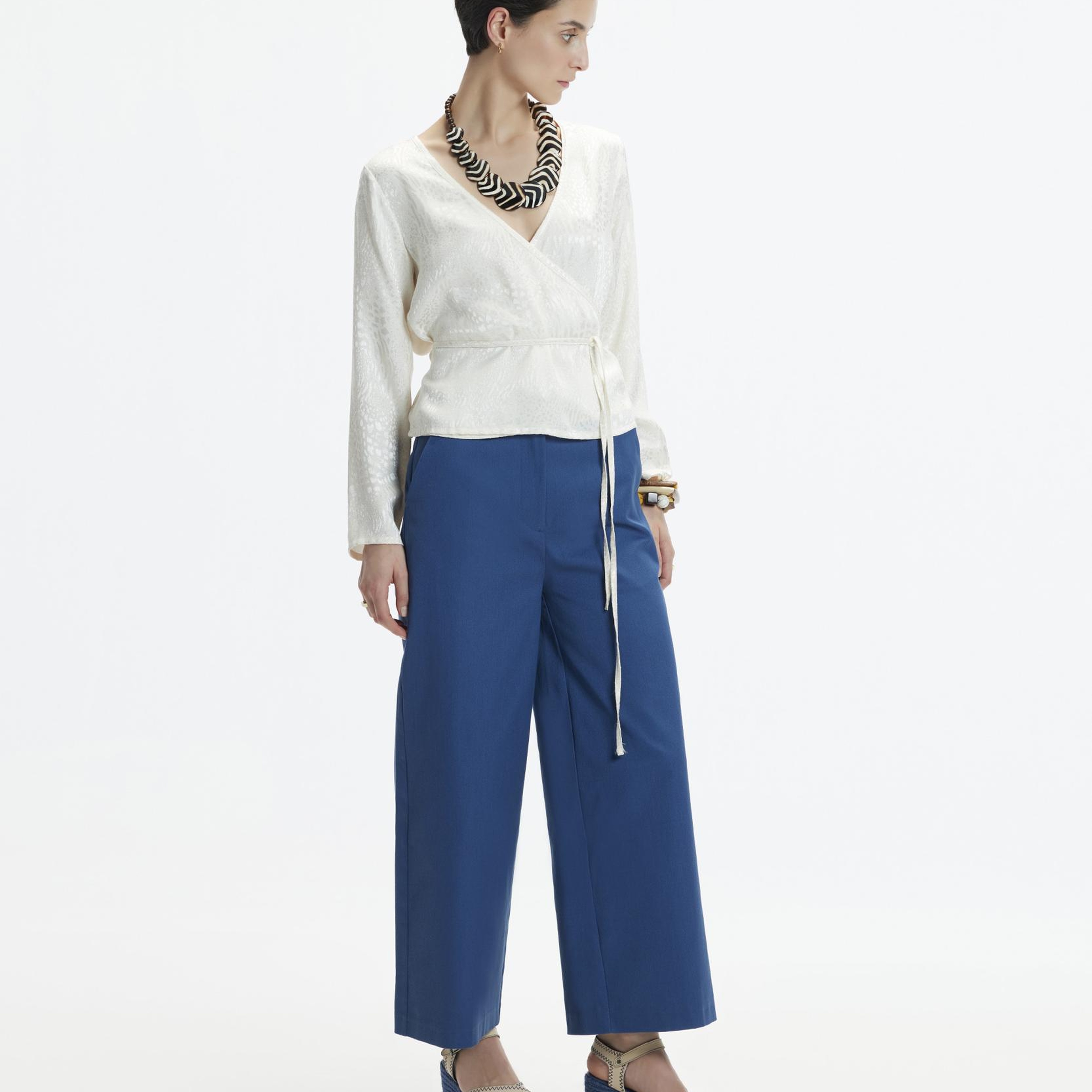 YARGICI Kruvaze Bağlamalı V Yaka Bluz