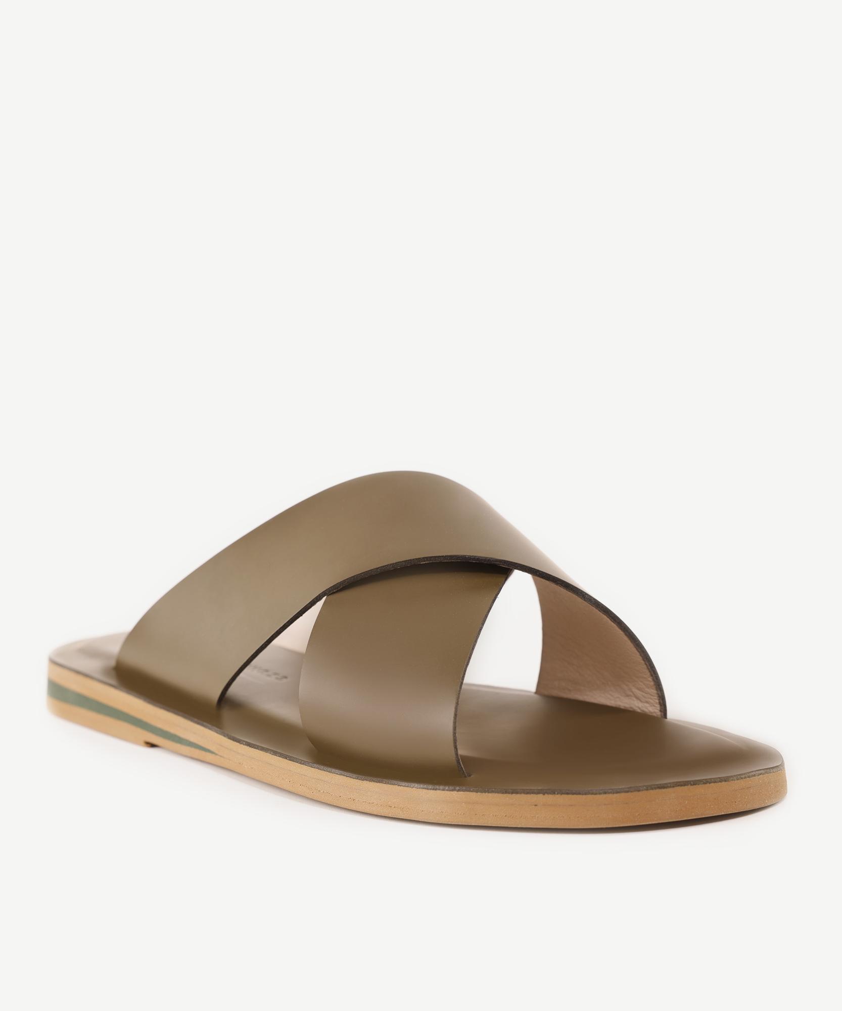 YARGICI Çapraz Bantlı Deri Terlik