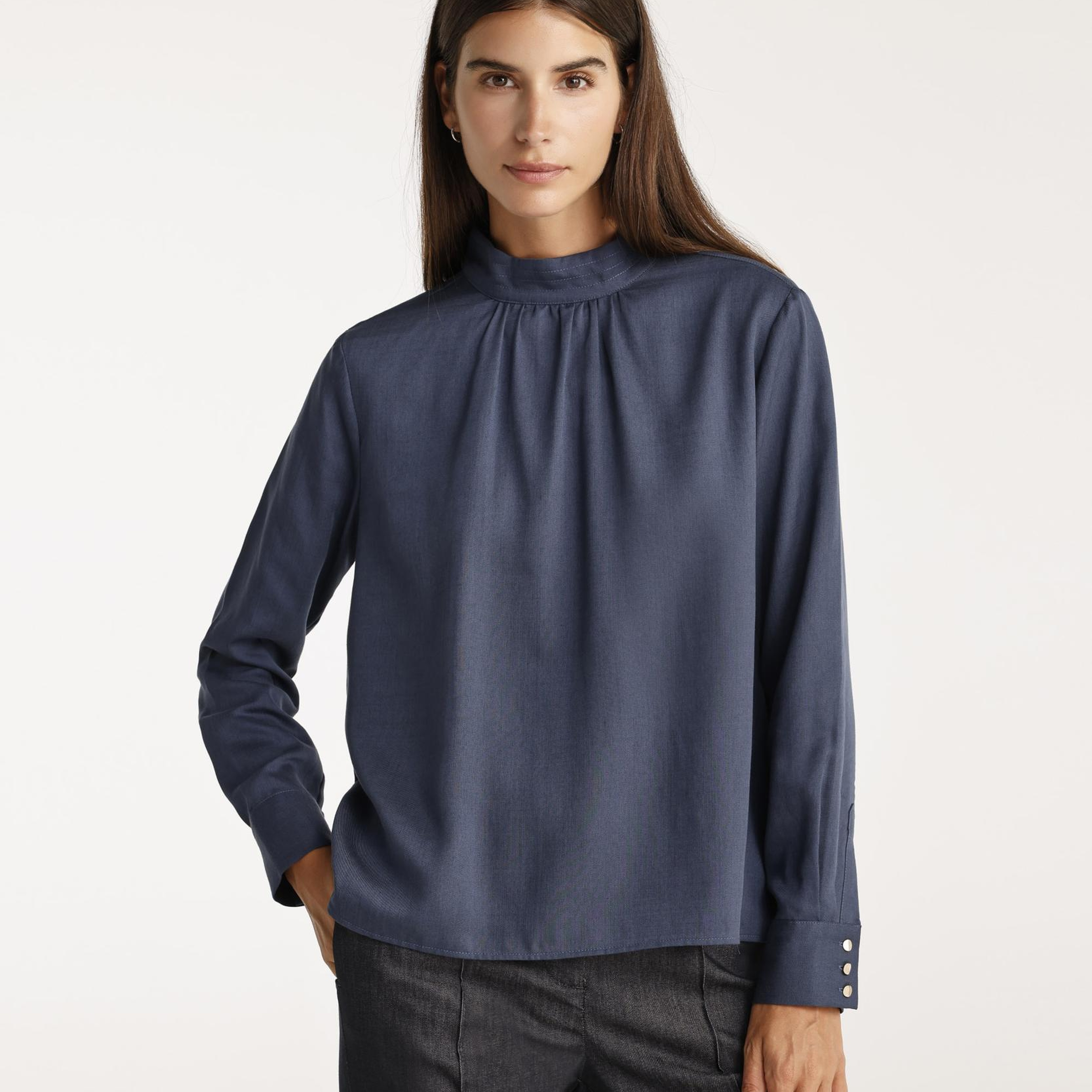 YARGICI Büzgü Detaylı Dik Yakalı Bluz