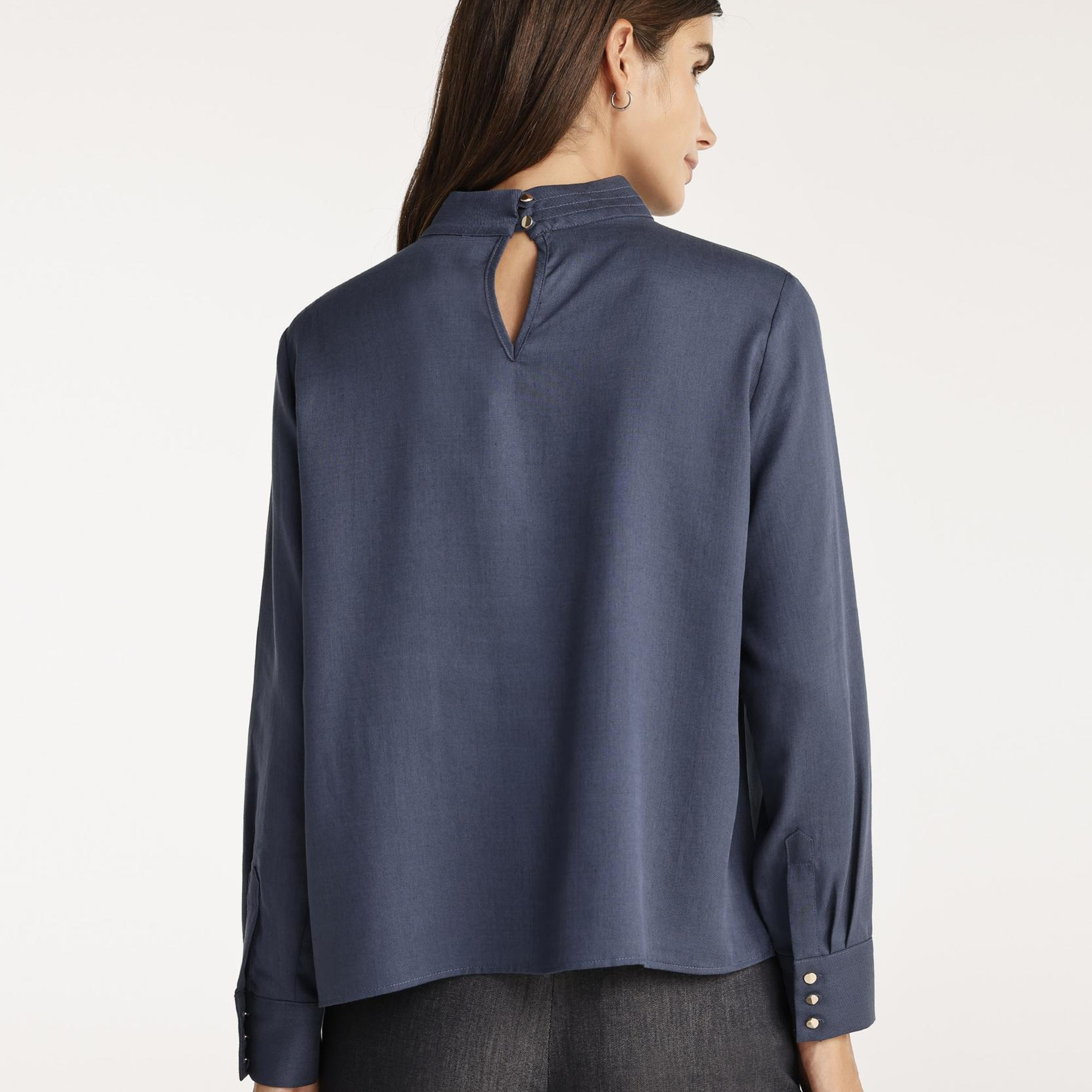 YARGICI Büzgü Detaylı Dik Yakalı Bluz