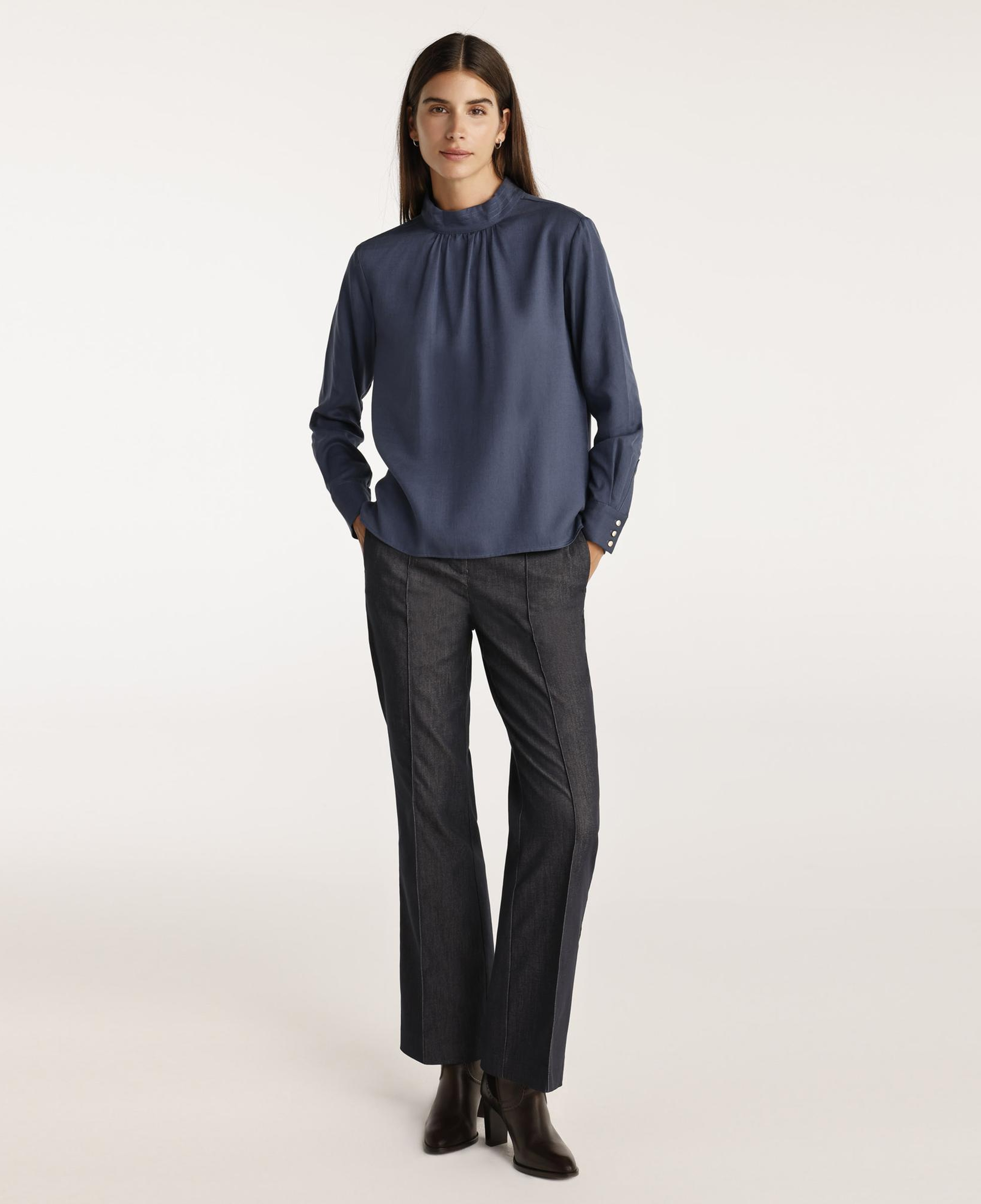 YARGICI Büzgü Detaylı Dik Yakalı Bluz