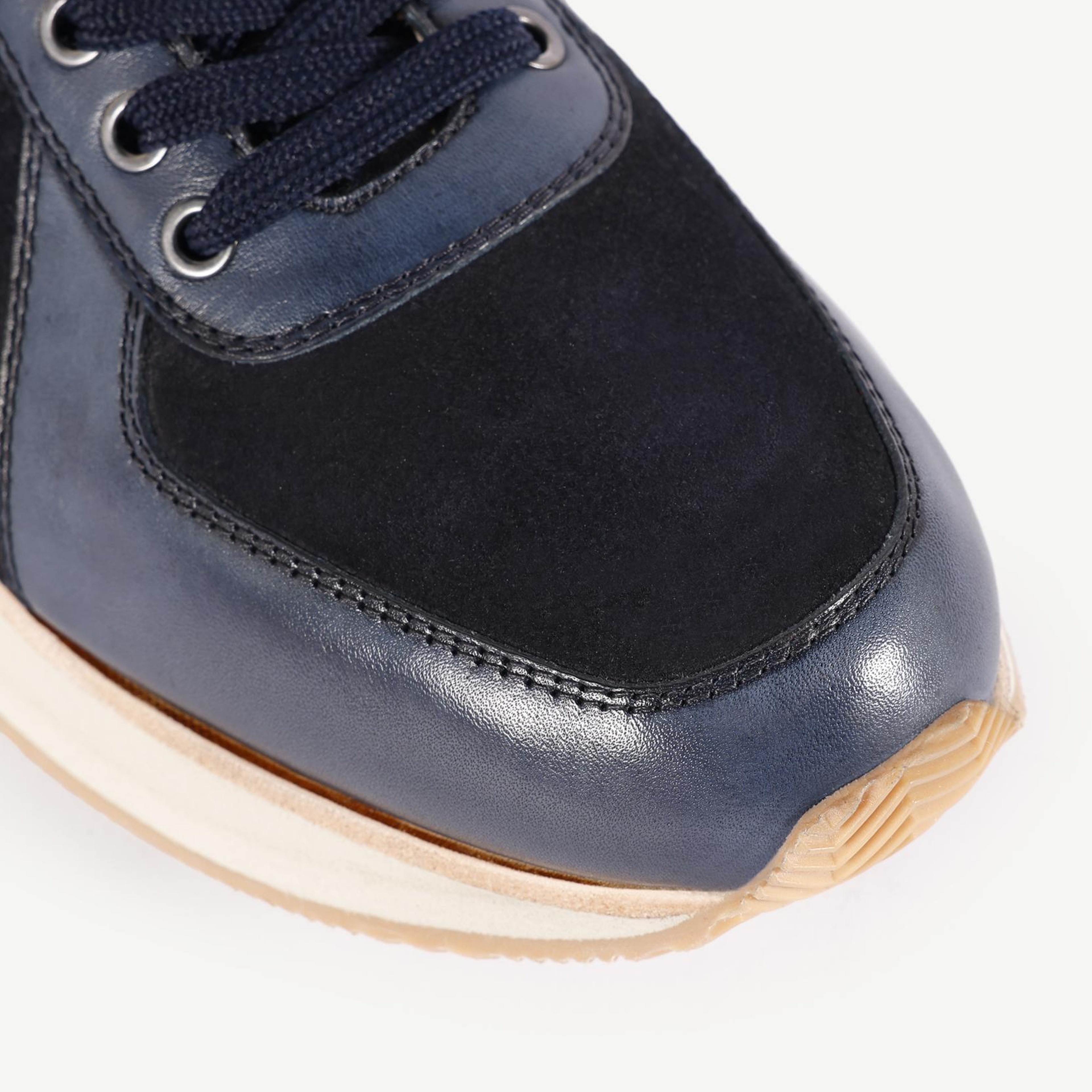 YARGICI Yumuşak Tabanlı Deri Sneakers