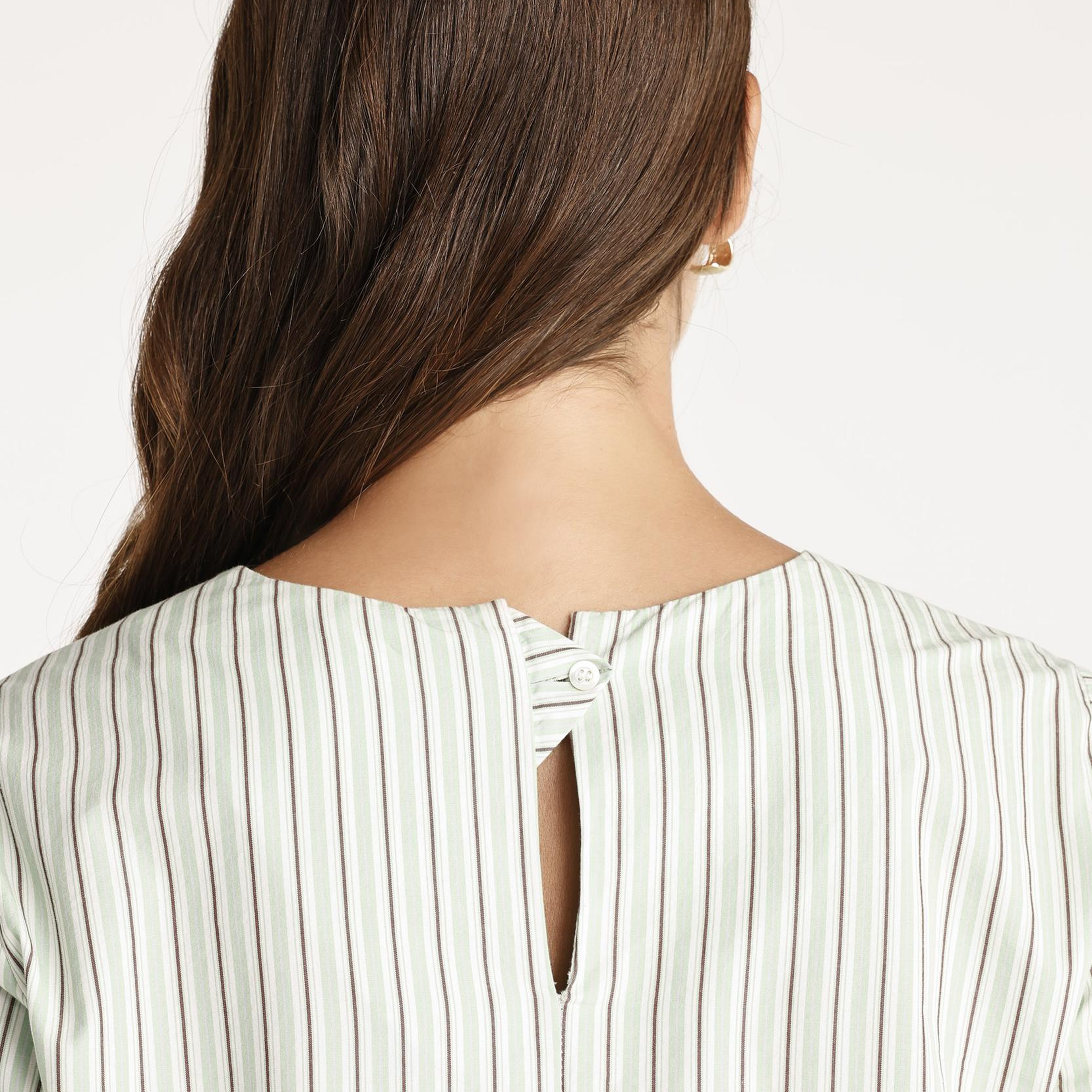 YARGICI Arka Detaylı Bluz