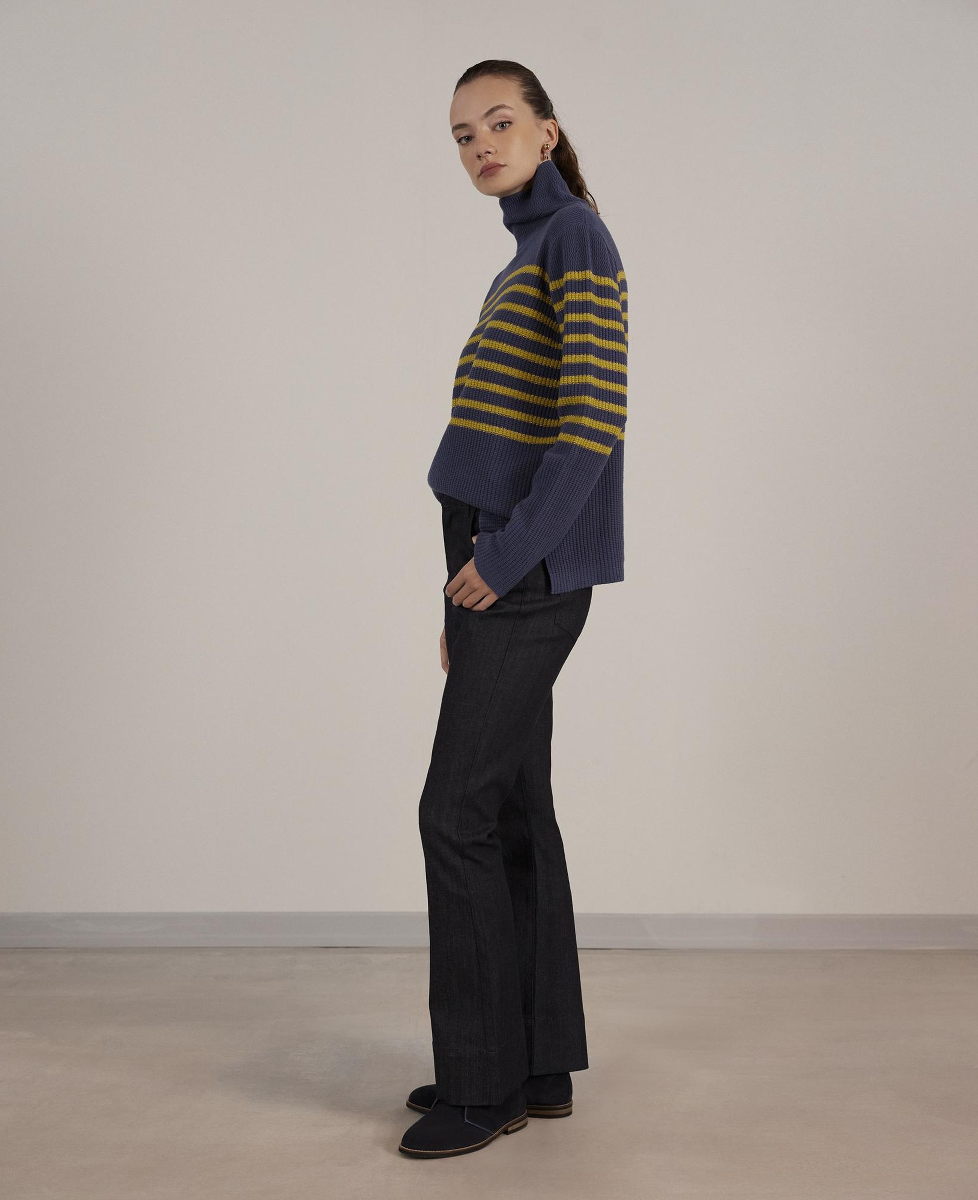 YARGICI Yırtmaç Detaylı Kazak