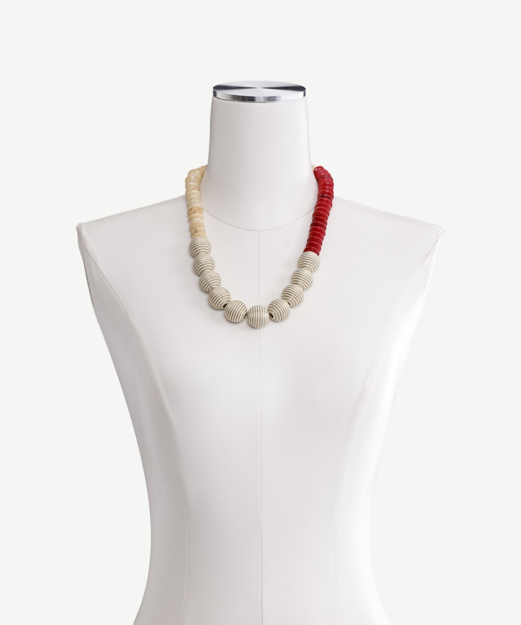 YARGICI Yuvarlak Formlu Uzun Kolye