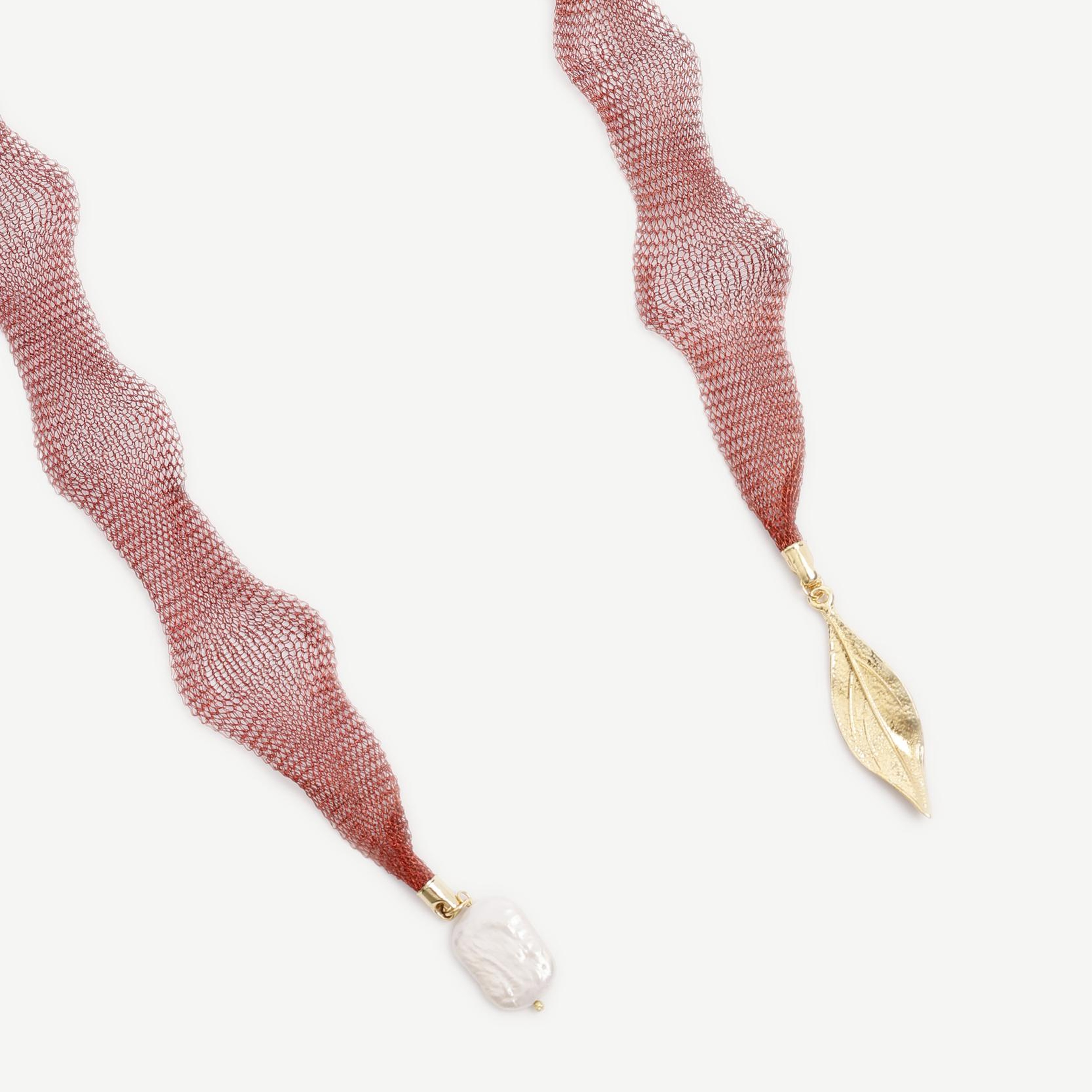 YARGICI Kurdele Detaylı Kolye