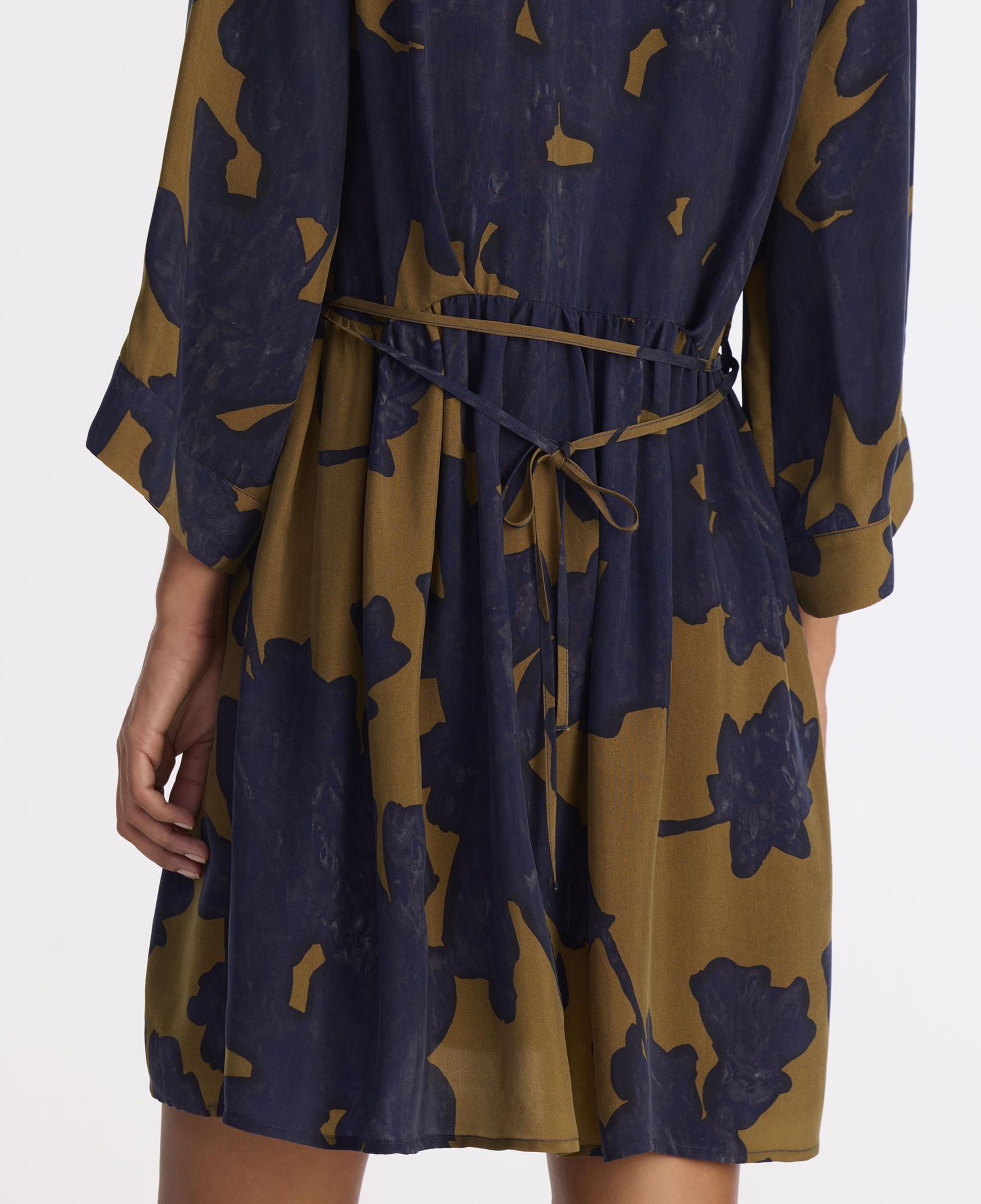 YARGICI Bol V Yaka 3/4 Kol Elbise