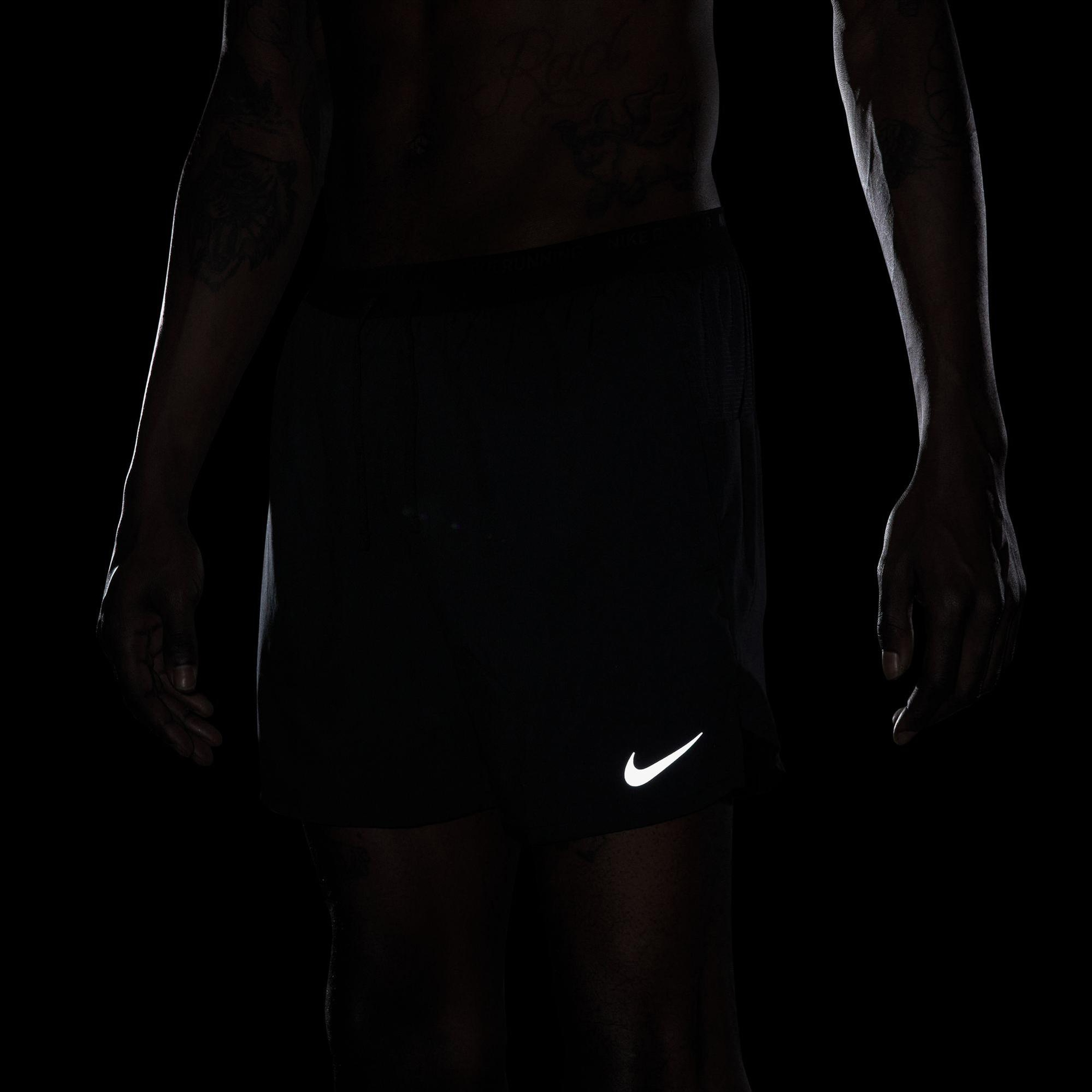 Nike Dri-Fit Stride 13cm Brief Erkek Siyah Şort